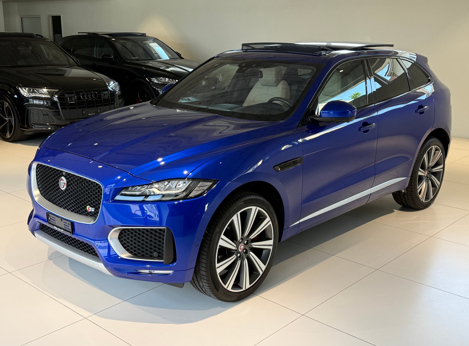 JAGUAR F-Pace 3.0 V6 S AWD Automatik ***1. Hand CH-Fz.***Pan, Benzin, Occasion / Gebraucht, Automatik - 3