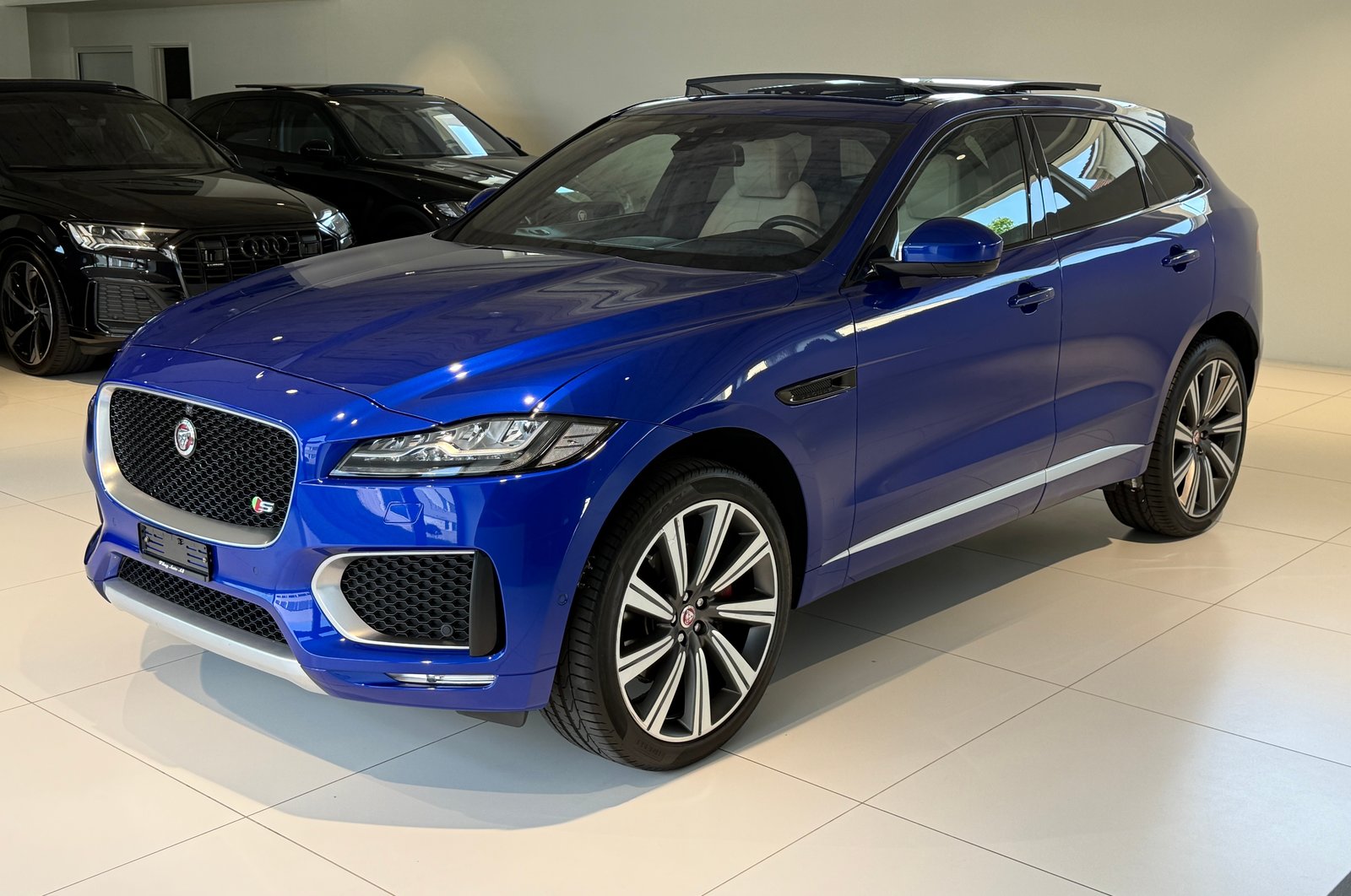 JAGUAR F-Pace 3.0 V6 S AWD Automatik ***1. Hand CH-Fz.***Pan, Benzin, Occasion / Gebraucht, Automatik - 4
