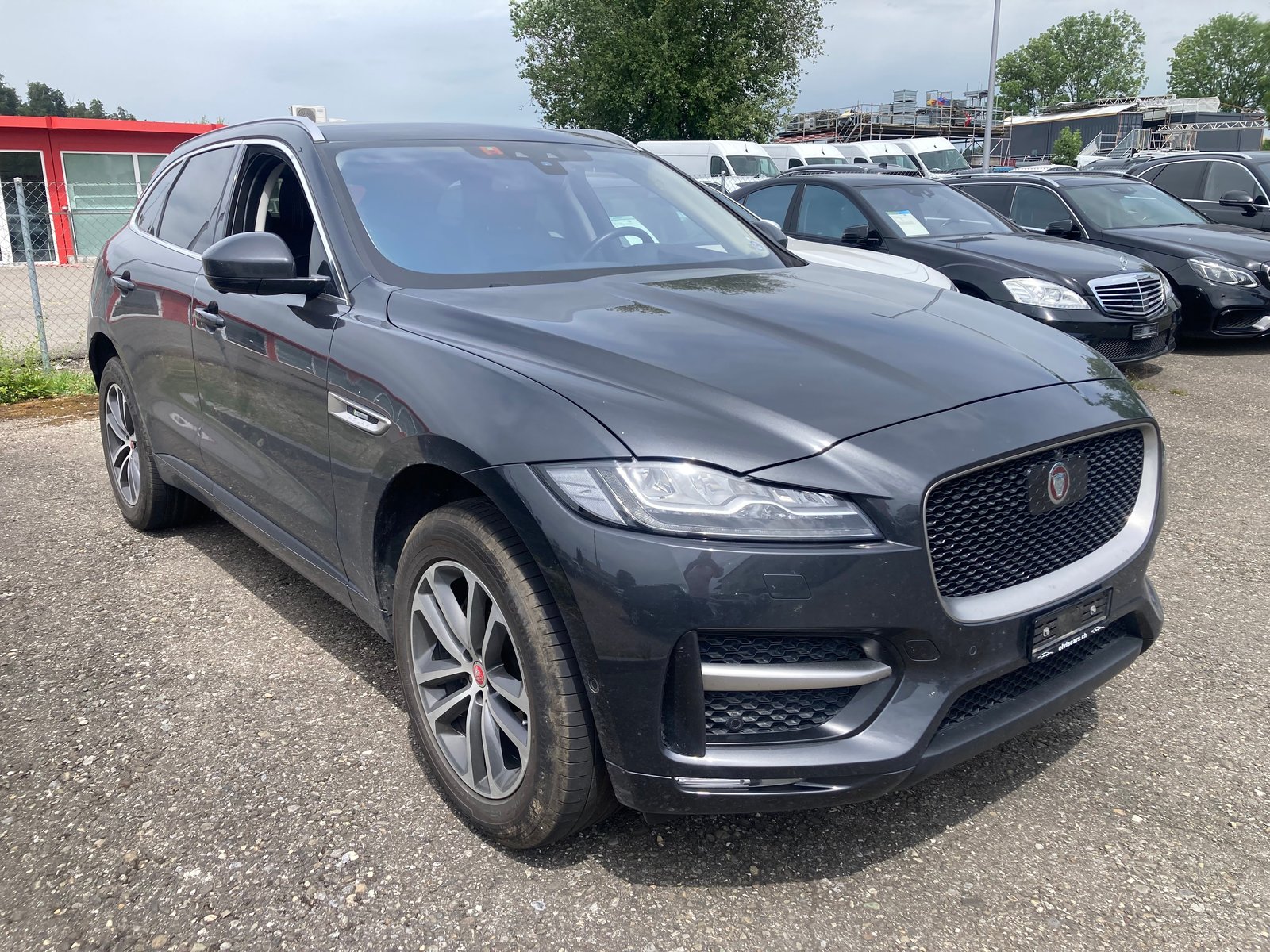 JAGUAR F-Pace 25d R-Sport AWD Automatik 90YRS Celebration Ed, Diesel, Occasion / Gebraucht, Automatik - 2
