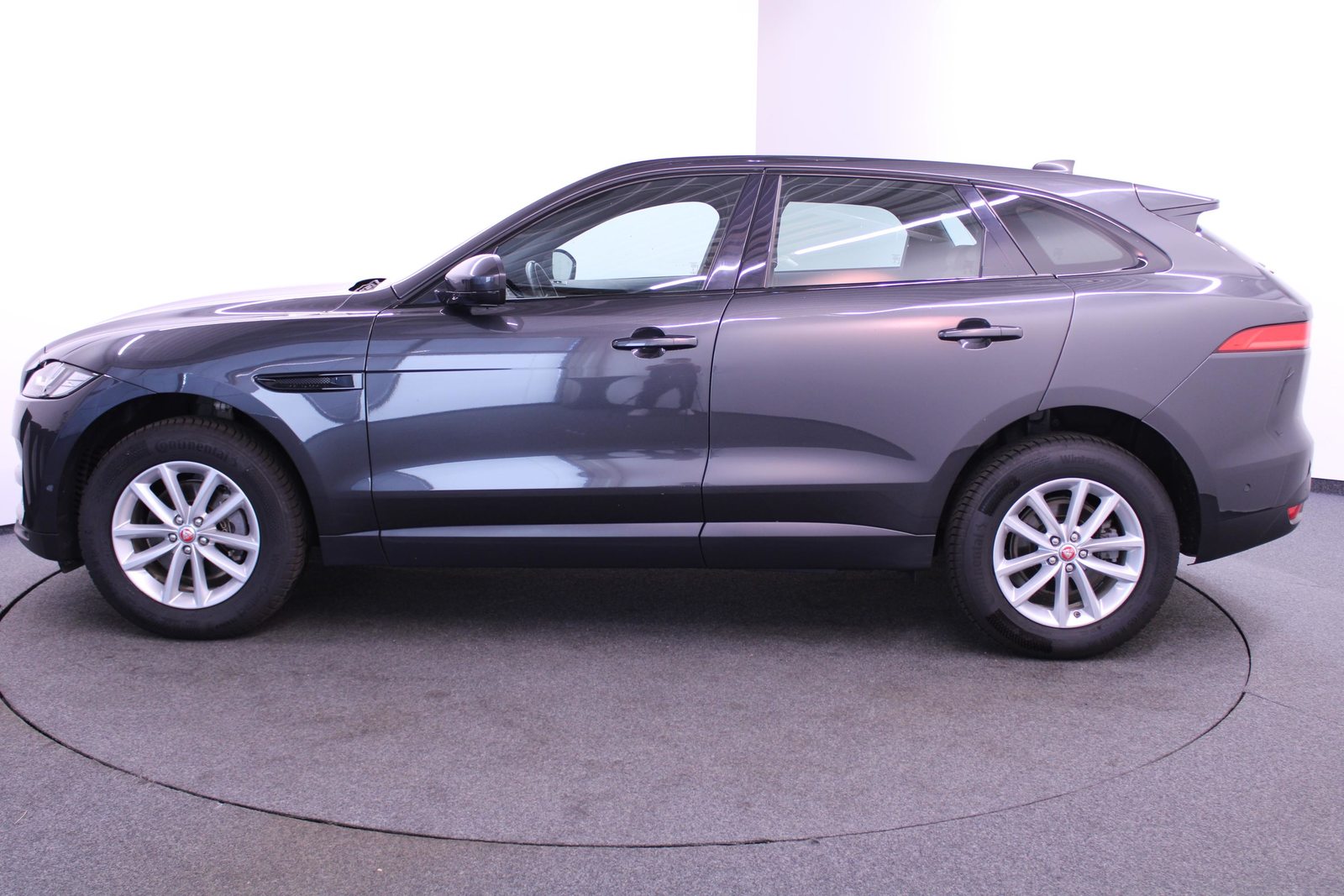 JAGUAR F-Pace 2.0 T 250 Portfolio AWD *LEASING 1.99%*, Petrol, Second hand / Used, Automatic - 3