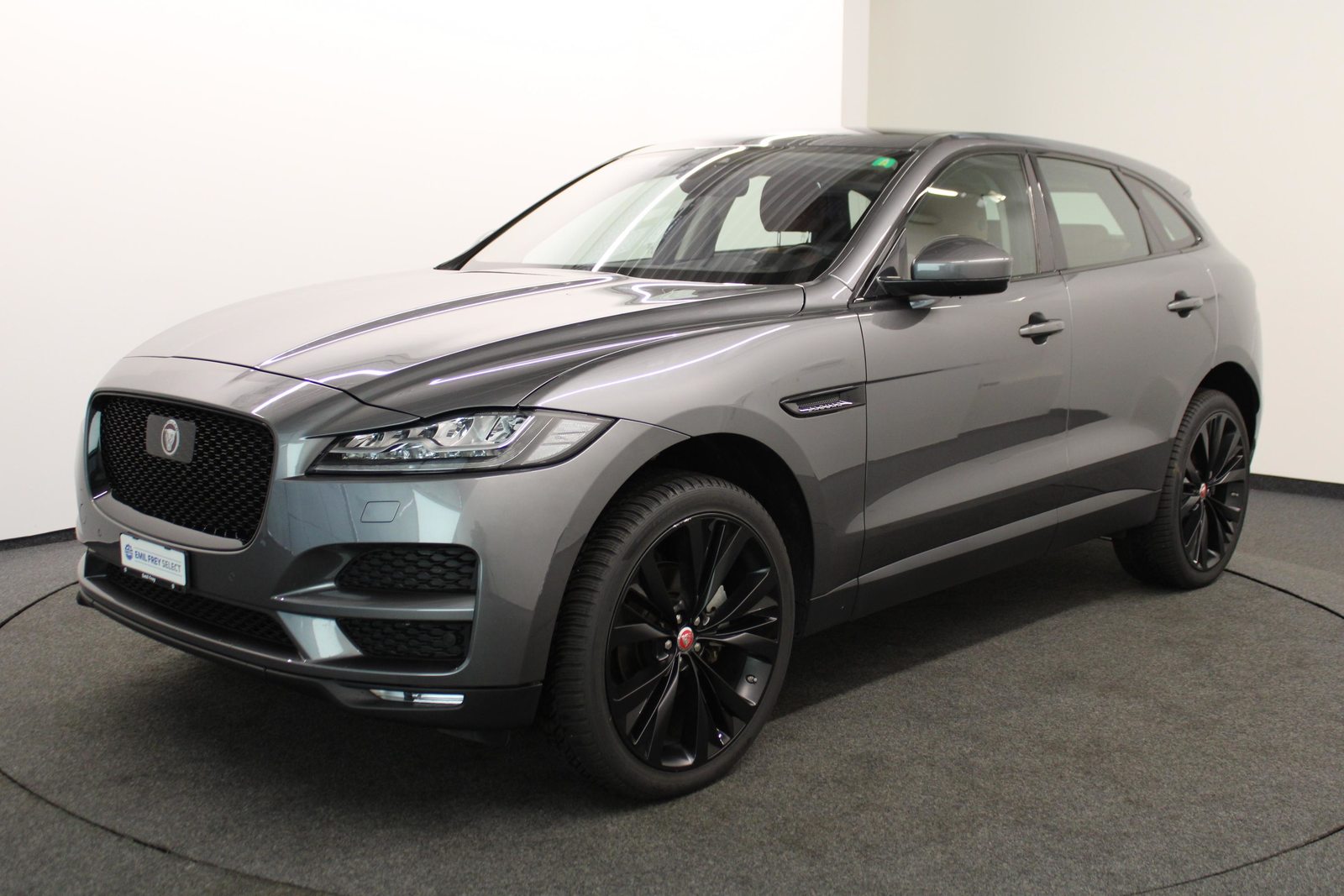 JAGUAR F-Pace 2.0 T 250 PORTFOLIO AWD *LEASING 1.99%*