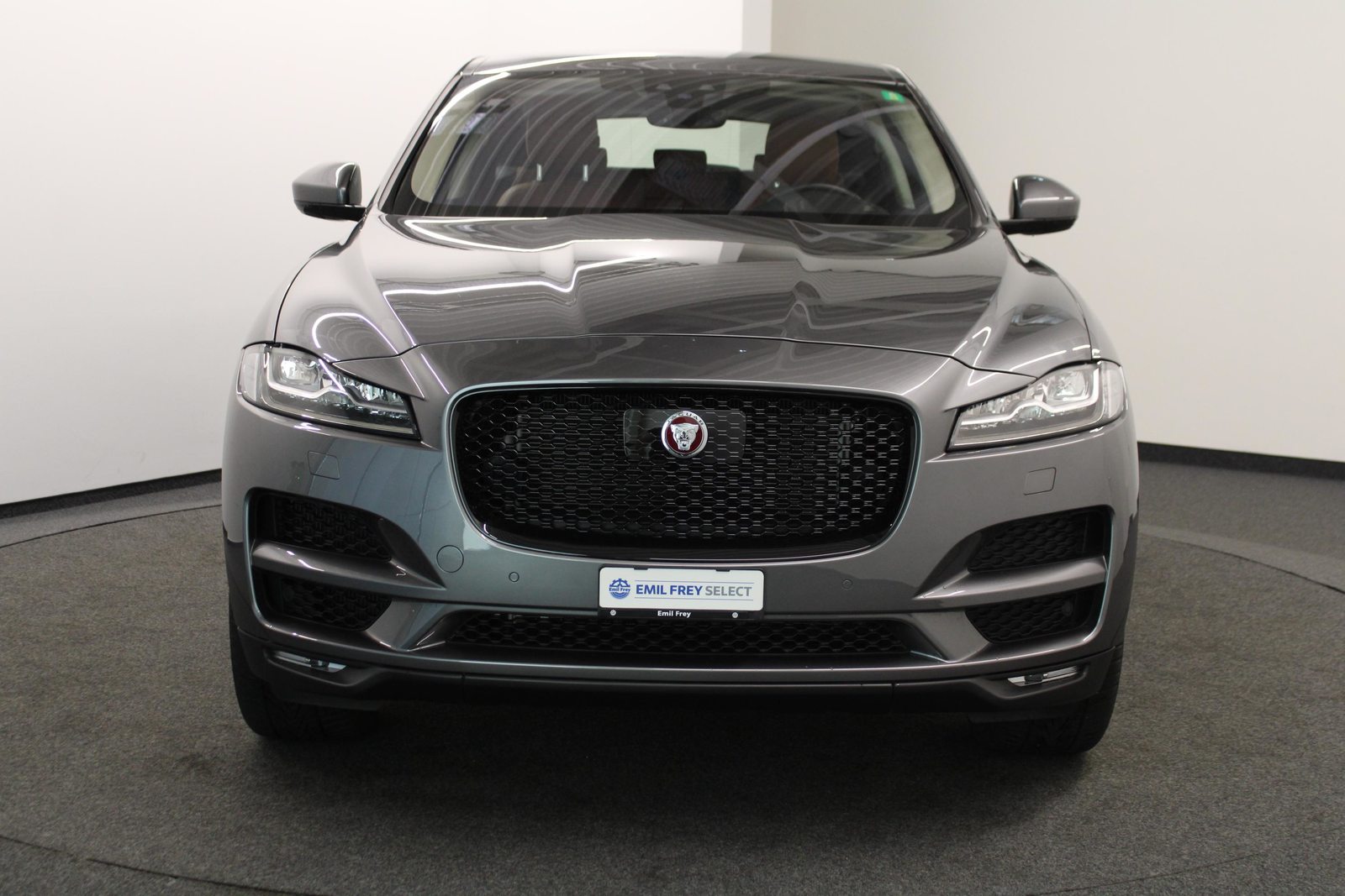 JAGUAR F-Pace 2.0 T 250 PORTFOLIO AWD *LEASING 1.99%*, Petrol, Second hand / Used, Automatic - 2