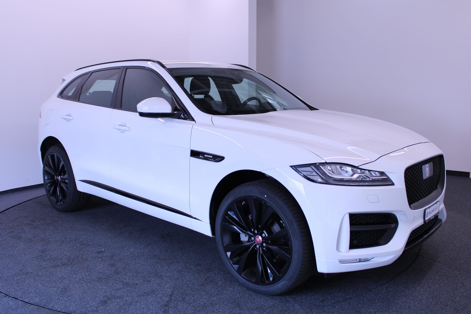 JAGUAR F-Pace 2.0 D 240 R-Sport AWD *LEASING 1.99%*, Diesel, Second hand / Used, Automatic - 2