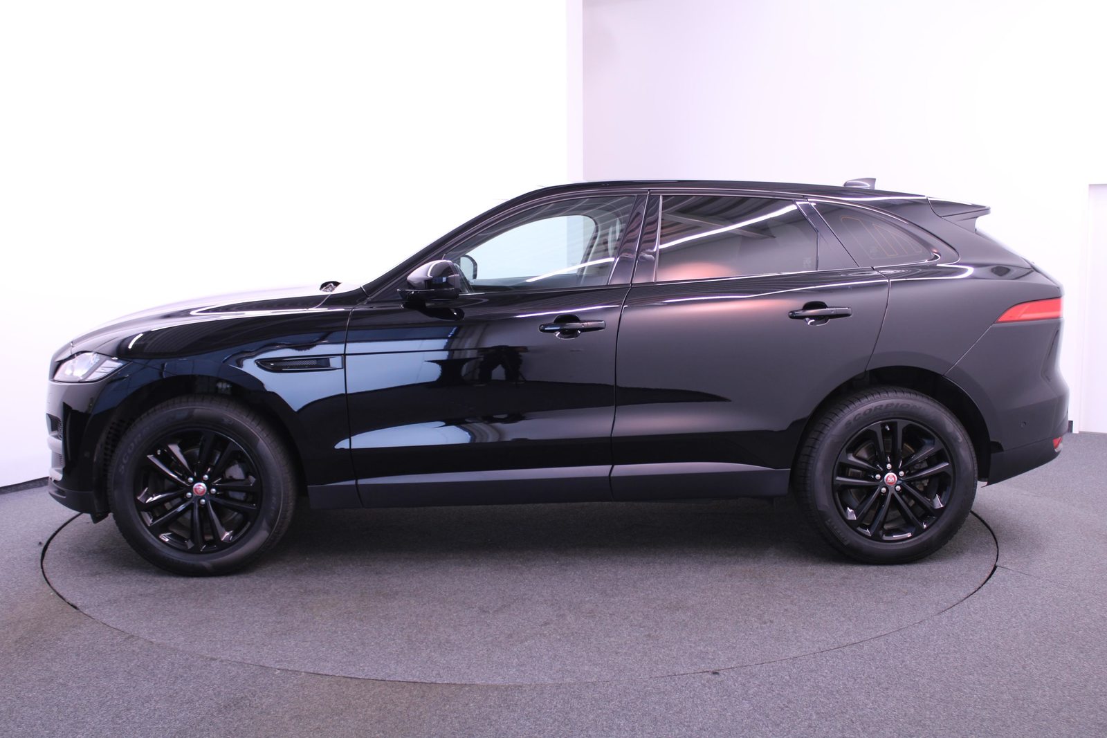 JAGUAR F-Pace 2.0 D 240 Prestige AWD *LEASING 1.99%*, Diesel, Second hand / Used, Automatic - 4