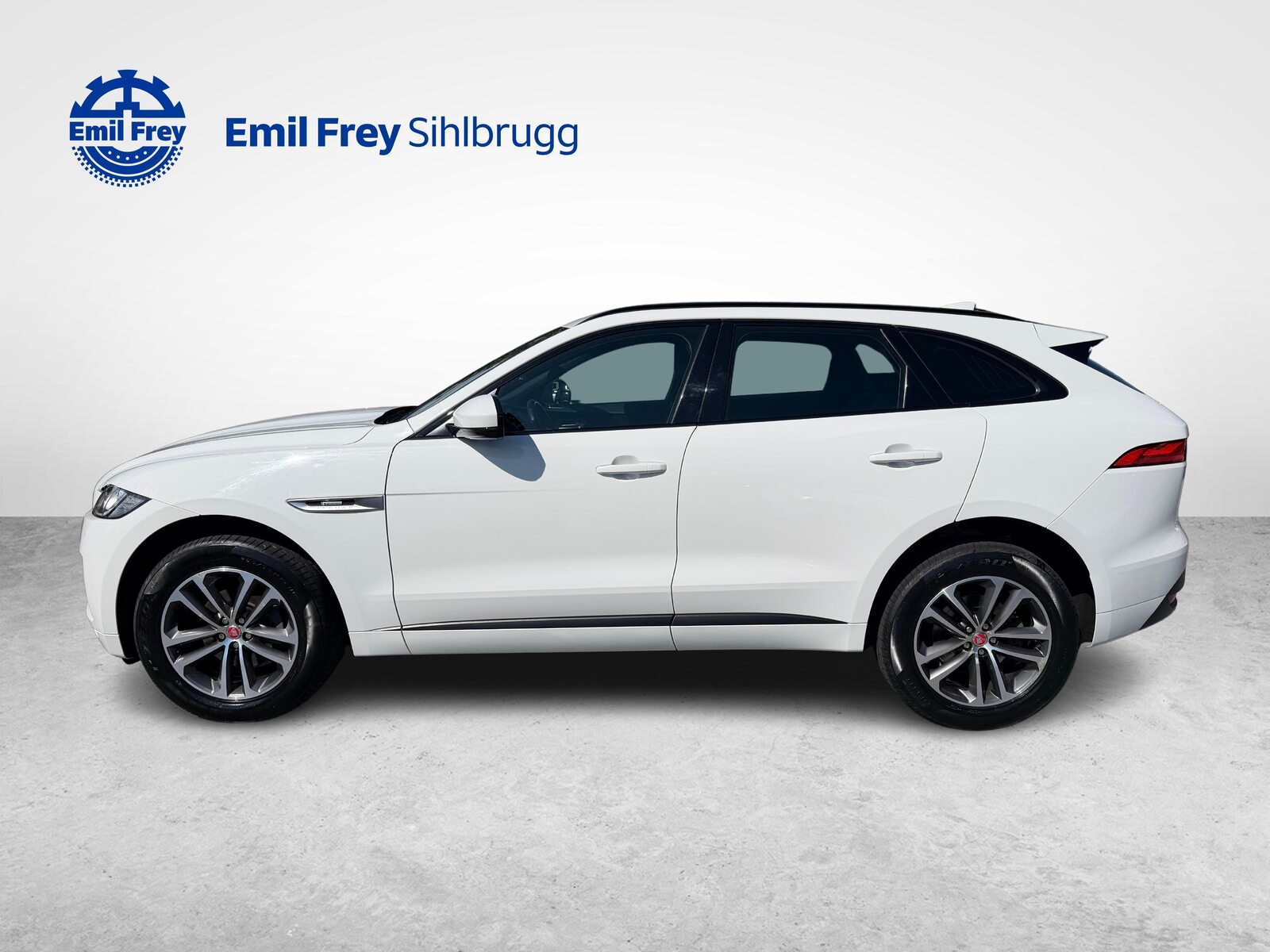 JAGUAR F-Pace 2.0 D 180 90YRS Celebration Edition AWD, Diesel, Occasion / Utilisé, Automatique - 5
