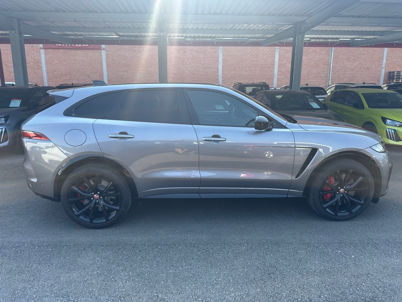 JAGUAR F-Pace 5.0 V8 SVR P550 AWD, Essence, Occasion / Utilisé, Automatique - 3