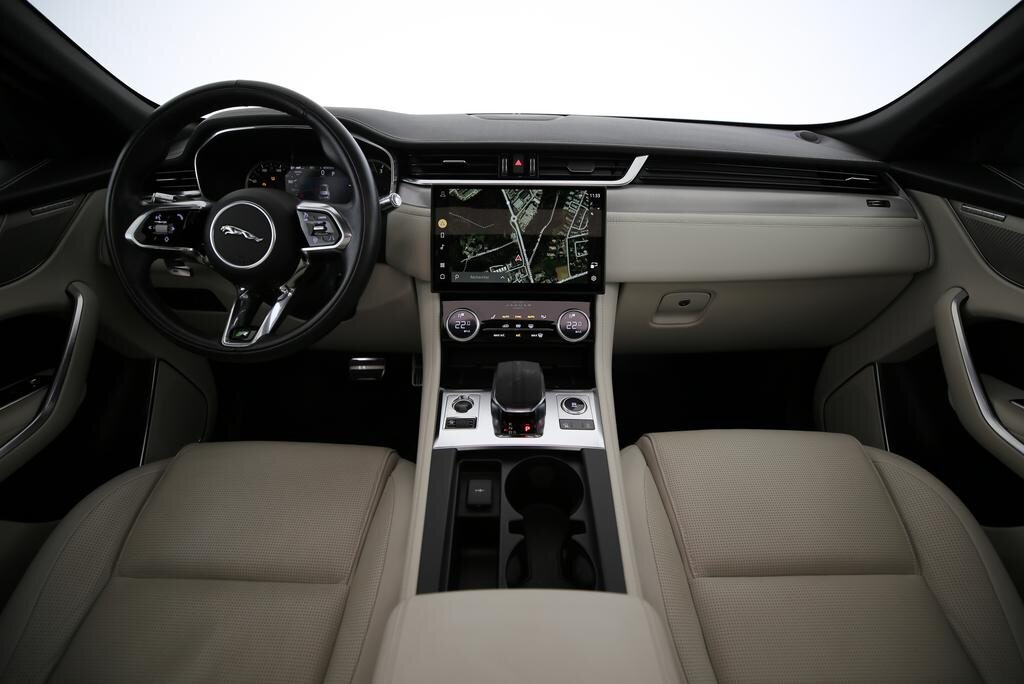 JAGUAR F-Pace 2.0 D I4 200 R-Dynamic SE AWD, Mild-Hybrid Diesel/Elektro, Occasion / Gebraucht, Automatik - 5