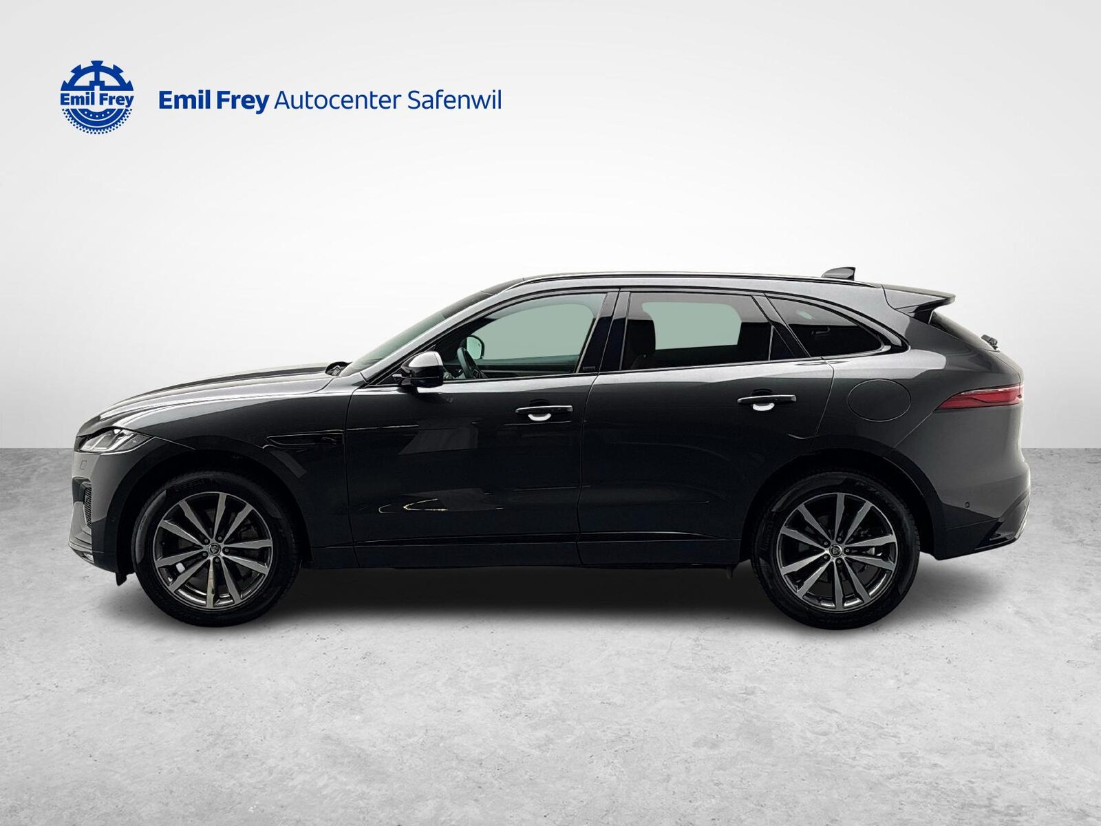 JAGUAR F-Pace 2.0 P400e R-Dynamic SE AWD, Plug-in-Hybrid Petrol/Electric, Second hand / Used, Automatic - 2