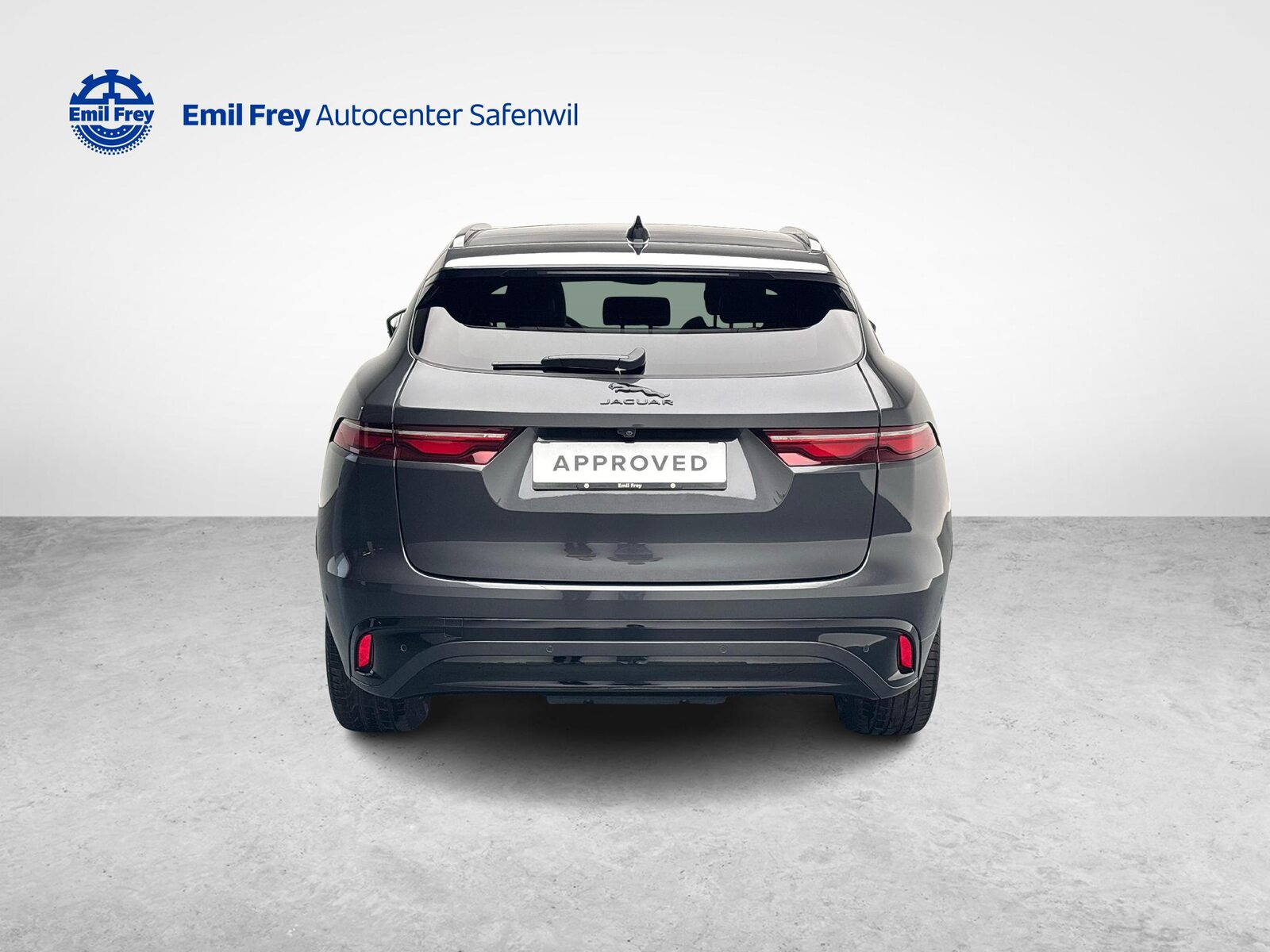 JAGUAR F-Pace 2.0 P400e R-Dynamic SE AWD, Plug-in-Hybrid Petrol/Electric, Second hand / Used, Automatic - 4