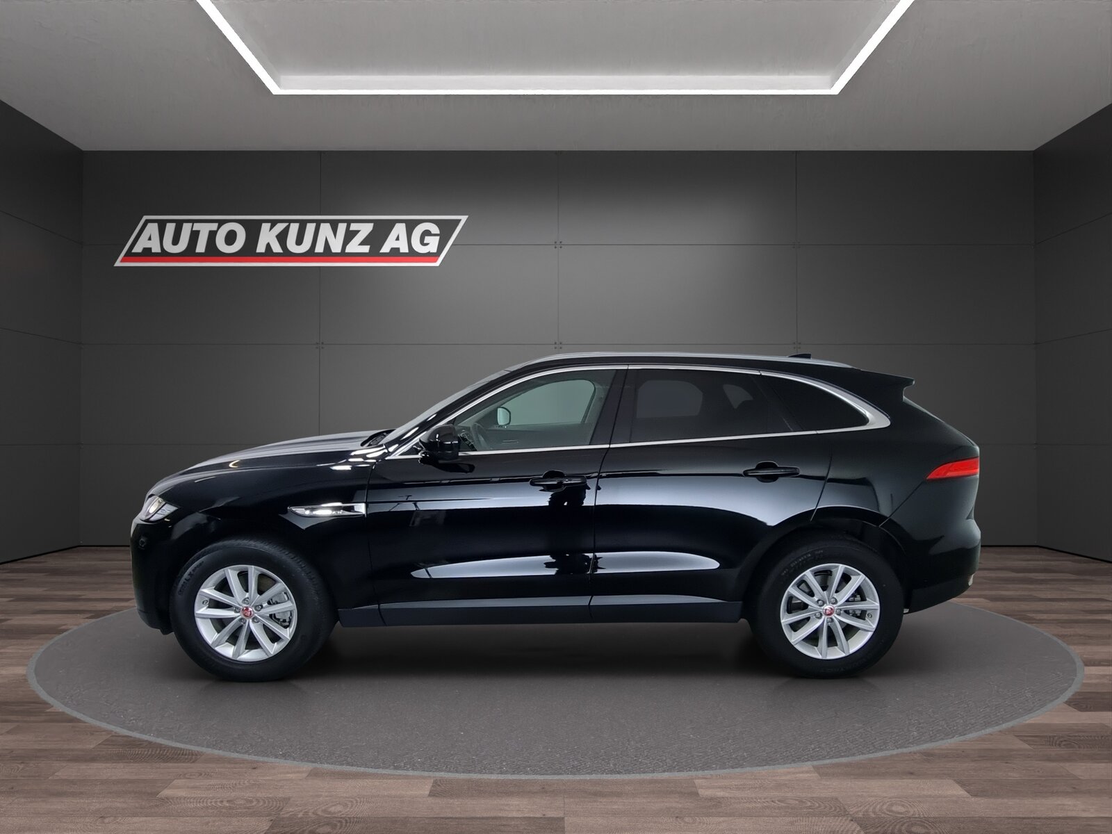 JAGUAR F-Pace 2.0 D 180 Pure AWD, Diesel, Occasion / Gebraucht, Handschaltung - 3