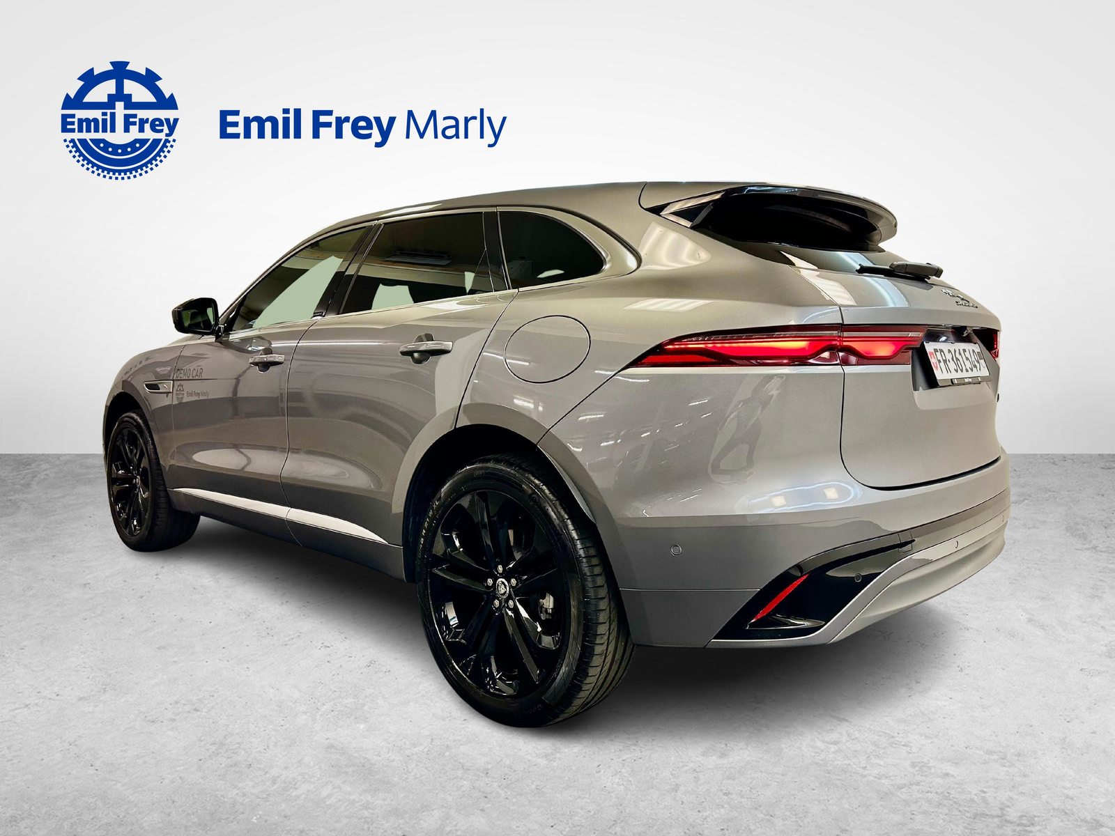 JAGUAR F-Pace 2.0 P400e R-Dynamic SE 90th Anniversary Ed. AWD, Plug-in-Hybrid Benzina/Elettrica, Auto dimostrativa, Automatico - 3