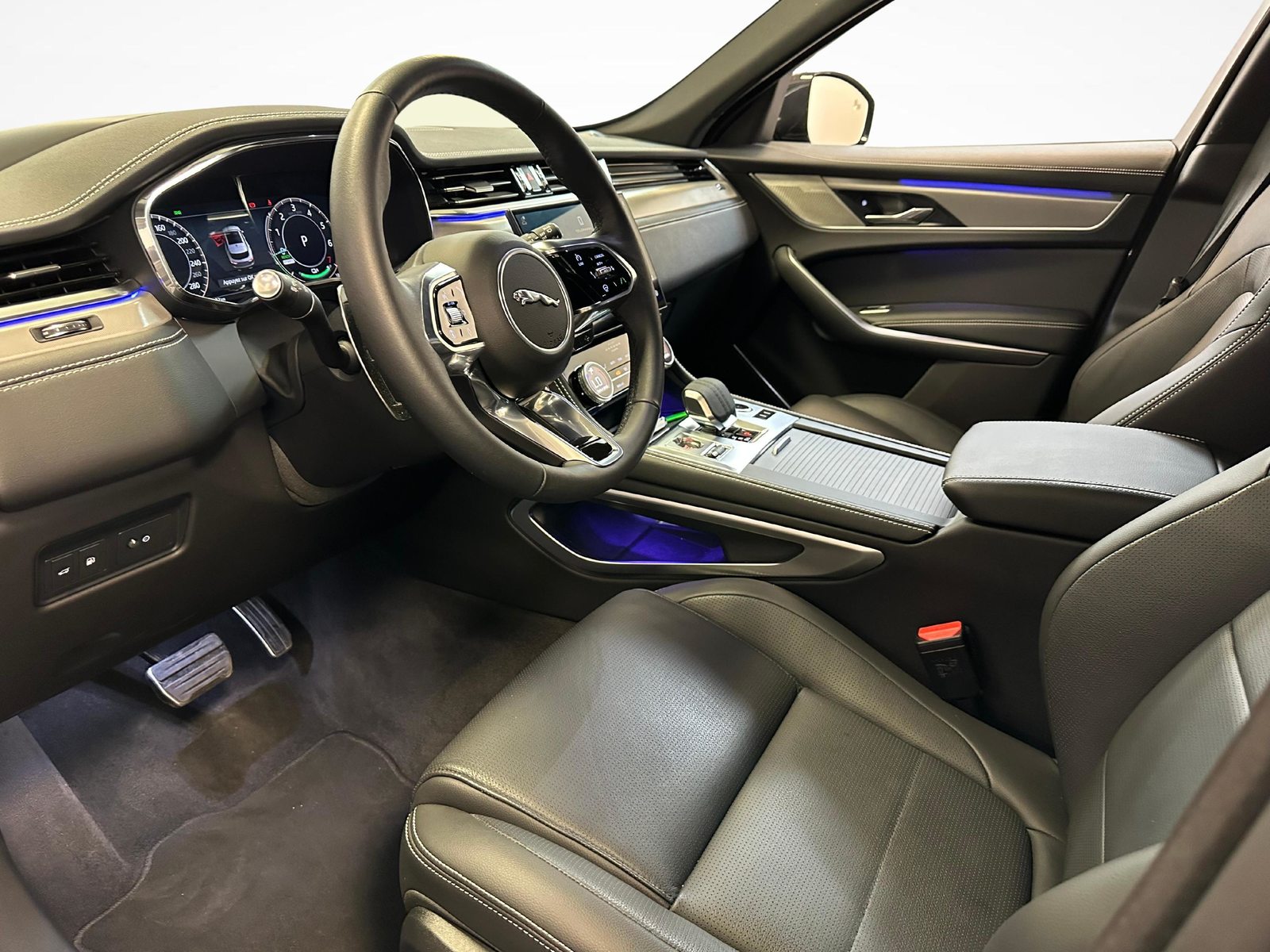 JAGUAR F-Pace 2.0 P400e R-Dynamic SE 90th Anniversary Ed. AWD, Plug-in-Hybrid Benzina/Elettrica, Auto dimostrativa, Automatico - 4