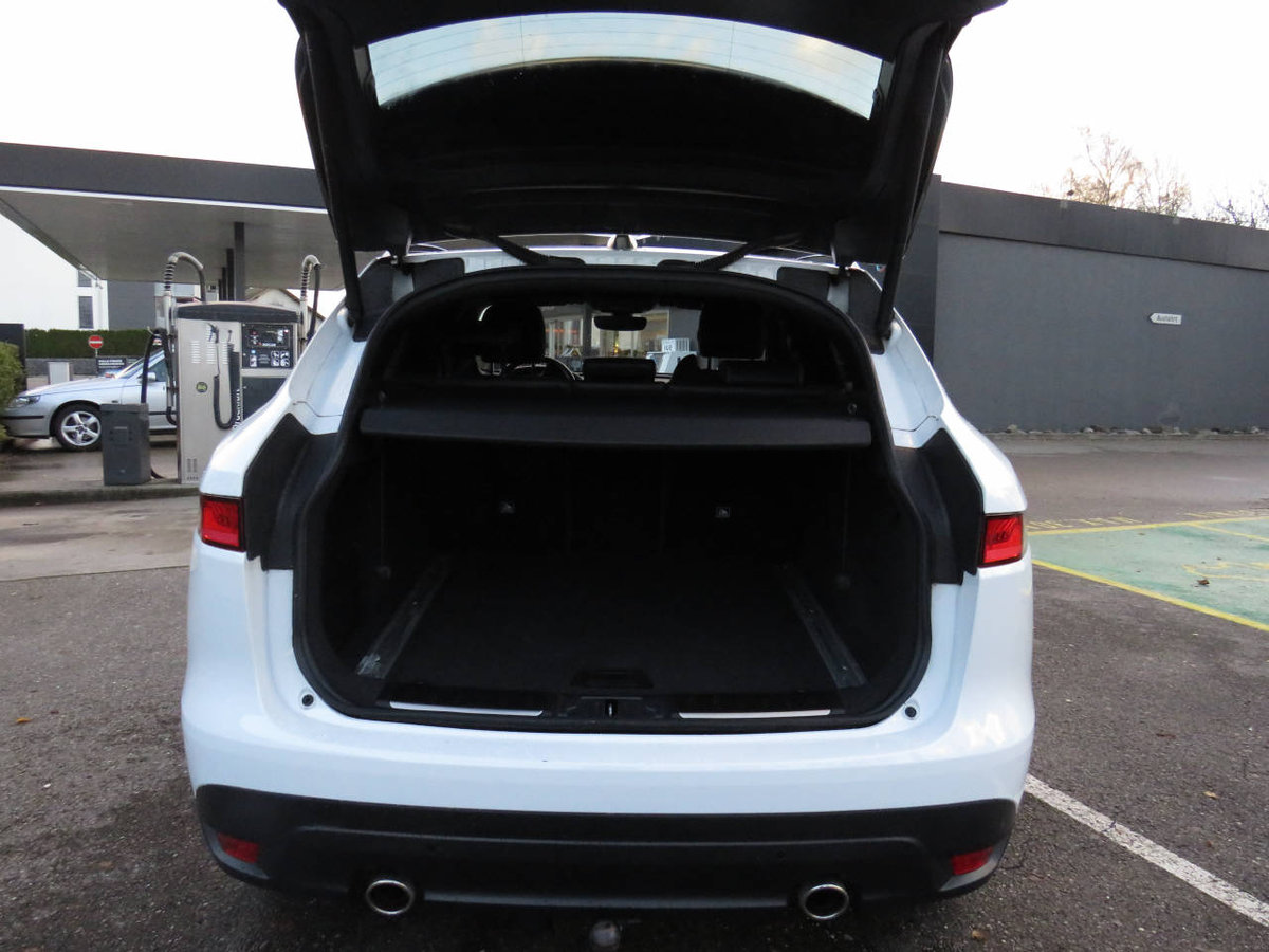 JAGUAR F-Pace 2.0 T 300 R-Sport AWD, Benzina, Occasioni / Usate, Automatico - 5