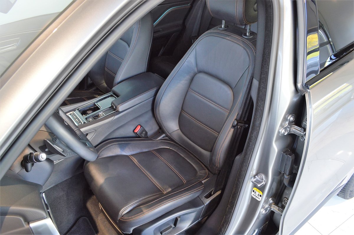 JAGUAR F-Pace 25t Prestige Advantage AWD Automatik, Essence, Occasion / Utilisé, Automatique - 5