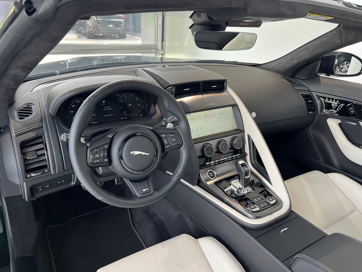 JAGUAR F-Type Convertible 5.0 V8 R75 AWD Automatik, Petrol, Second hand / Used, Automatic - 5