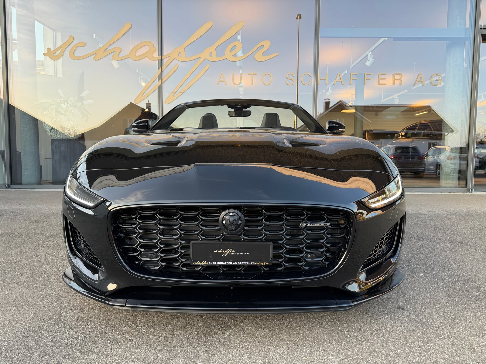 JAGUAR F-Type Convertible 2.0 I4 R-Dynamic Automatik, Essence, Occasion / Utilisé, Automatique - 3