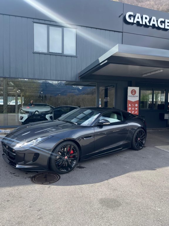 JAGUAR 3.0 V6 R-Dynamic AWD, Benzin, Occasion / Gebraucht, Automatik - 5