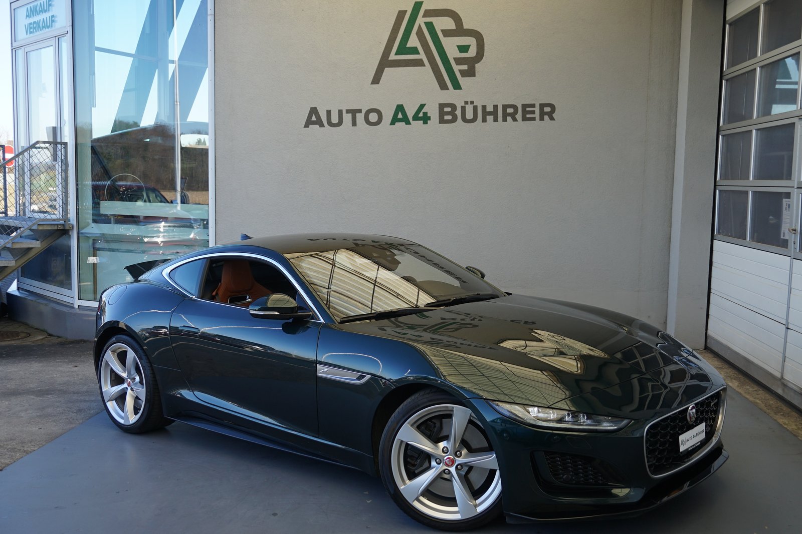 JAGUAR F-Type 2.0 I4 R-Dynamic Coupé 300PS, Essence, Occasion / Utilisé, Automatique - 3