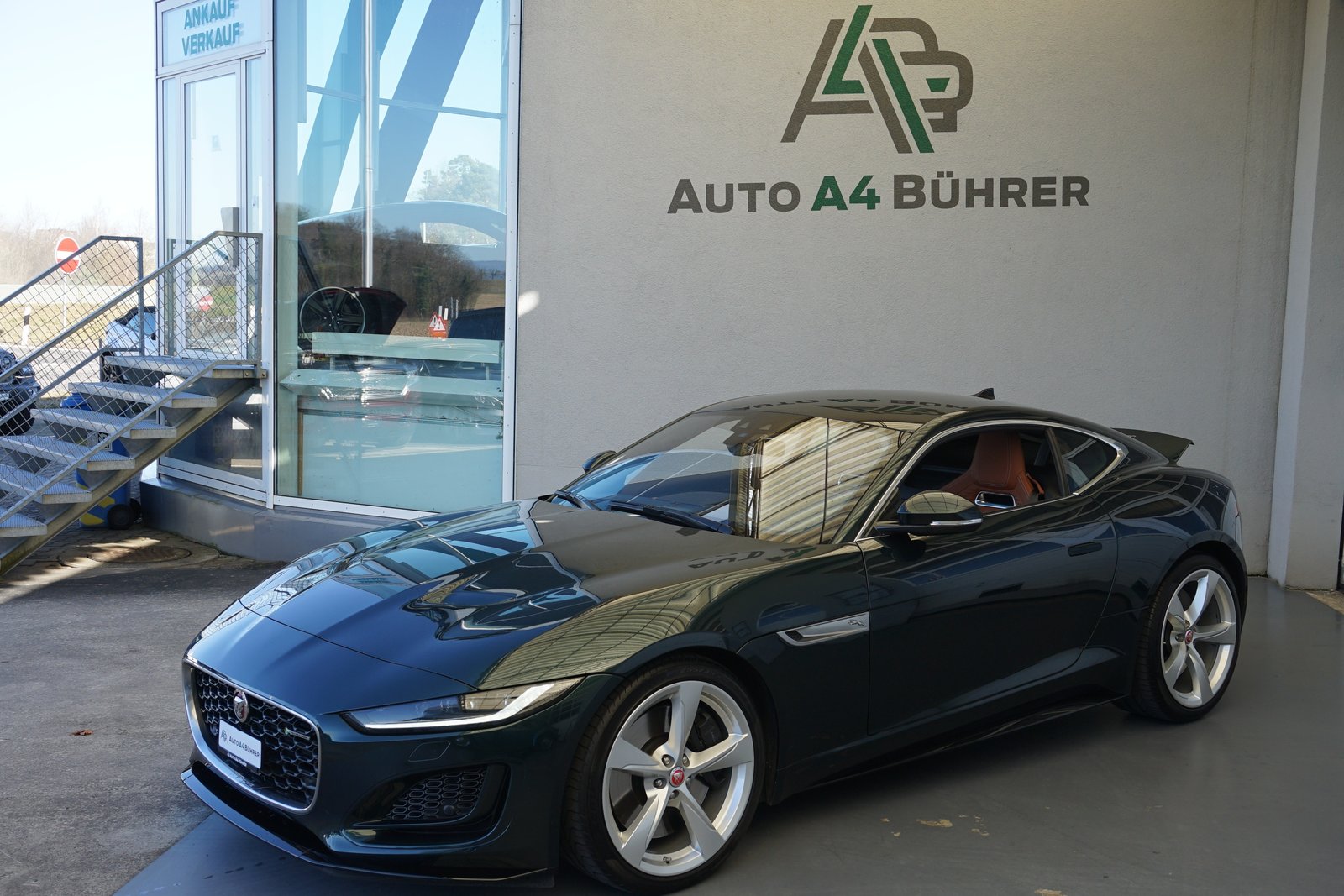 JAGUAR F-Type 2.0 I4 R-Dynamic Coupé 300PS, Essence, Occasion / Utilisé, Automatique - 6