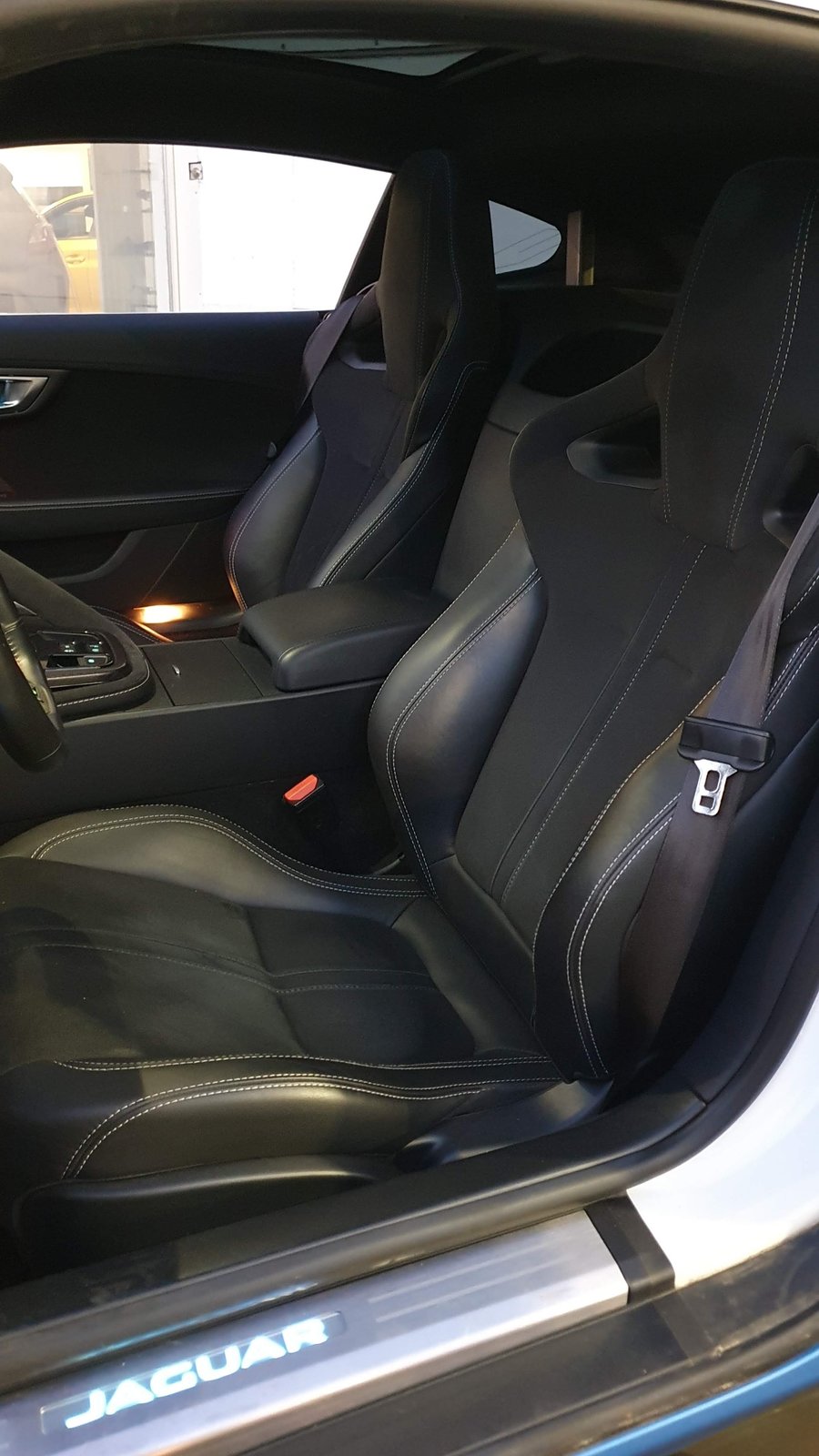 JAGUAR F-Type R 5.0 V8 S/C, Essence, Occasion / Utilisé, Automatique - 5