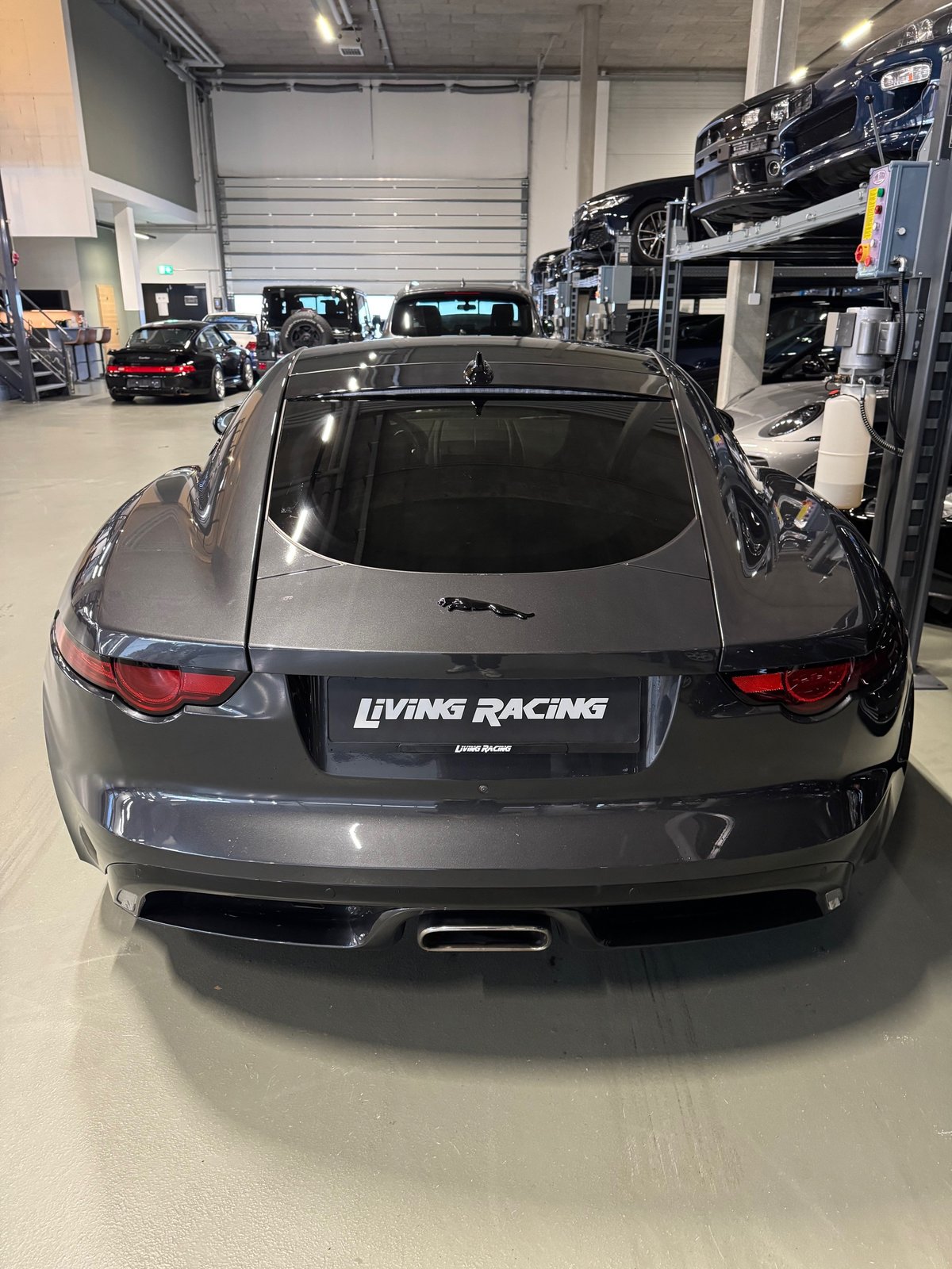 JAGUAR F-Type 2.0 I4 R-Dynamic Automatik, Essence, Occasion / Utilisé, Automatique - 4