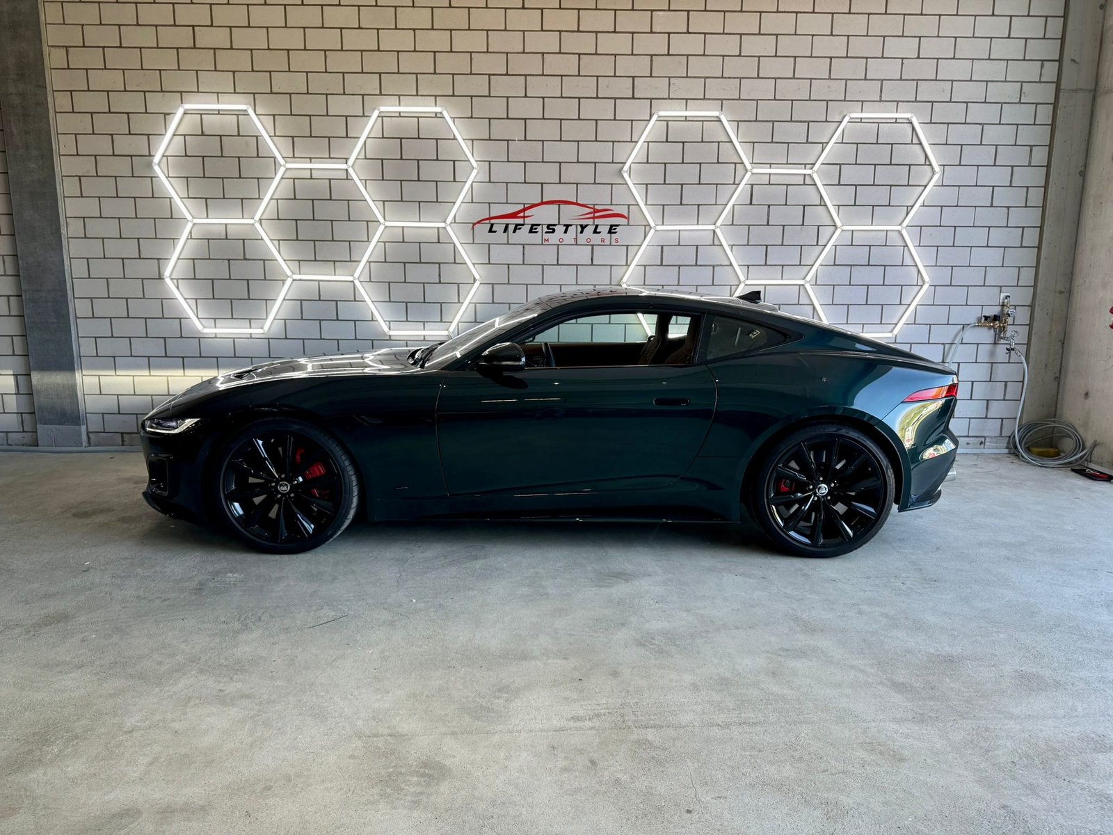 JAGUAR F-Type Coupé 5.0 V8 R75 Automatik AWD, Benzin, Occasion / Gebraucht, Automatik - 2