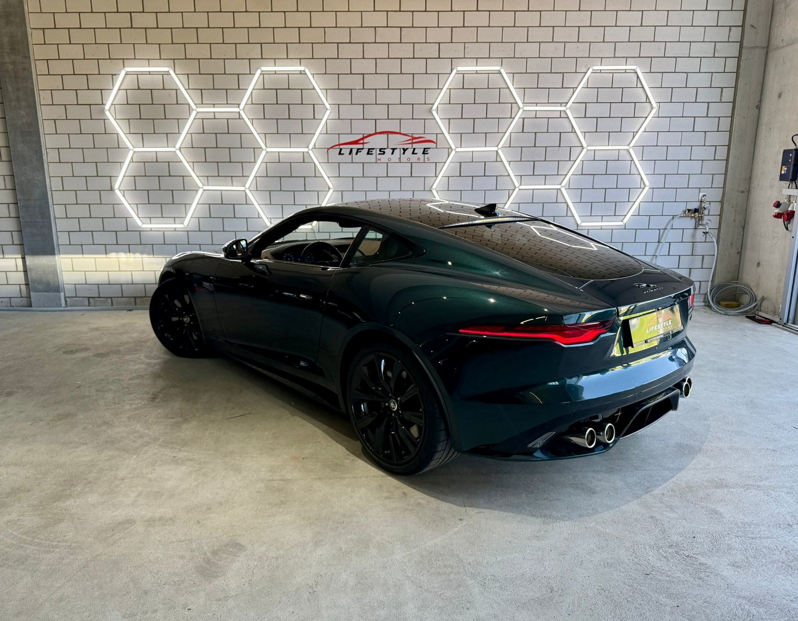 JAGUAR F-Type Coupé 5.0 V8 R75 Automatik AWD, Benzin, Occasion / Gebraucht, Automatik - 3