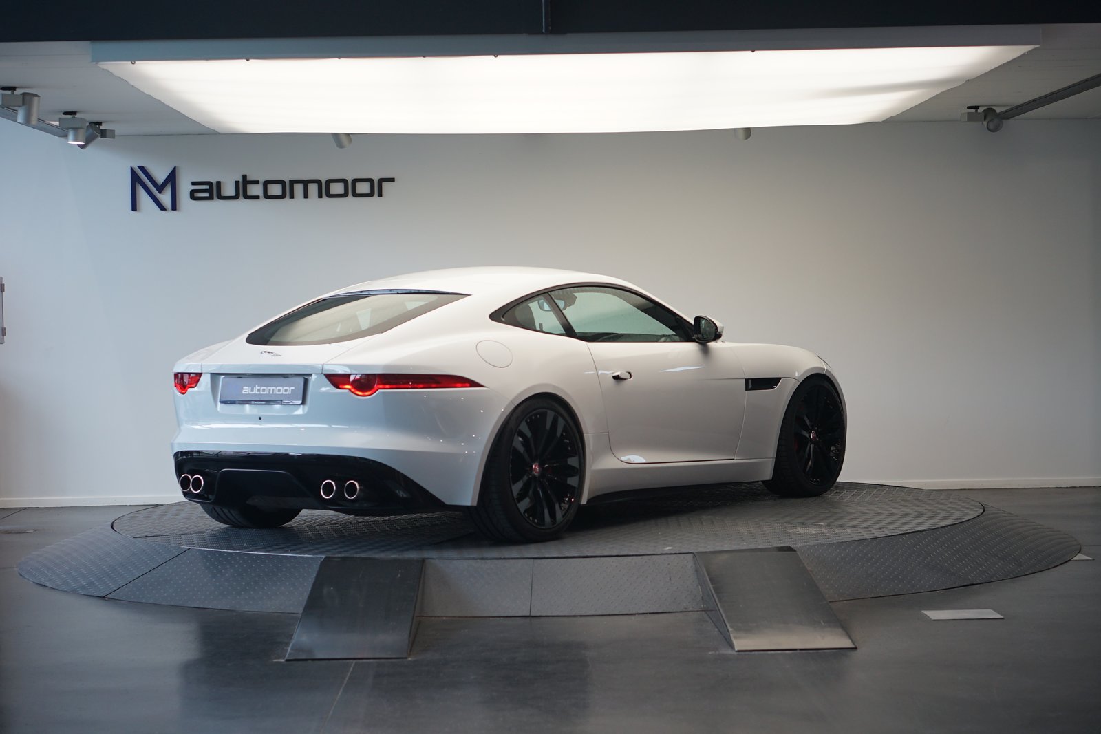 JAGUAR F-Type Coupé R 5.0 V8 S/C, Petrol, Second hand / Used, Automatic - 5