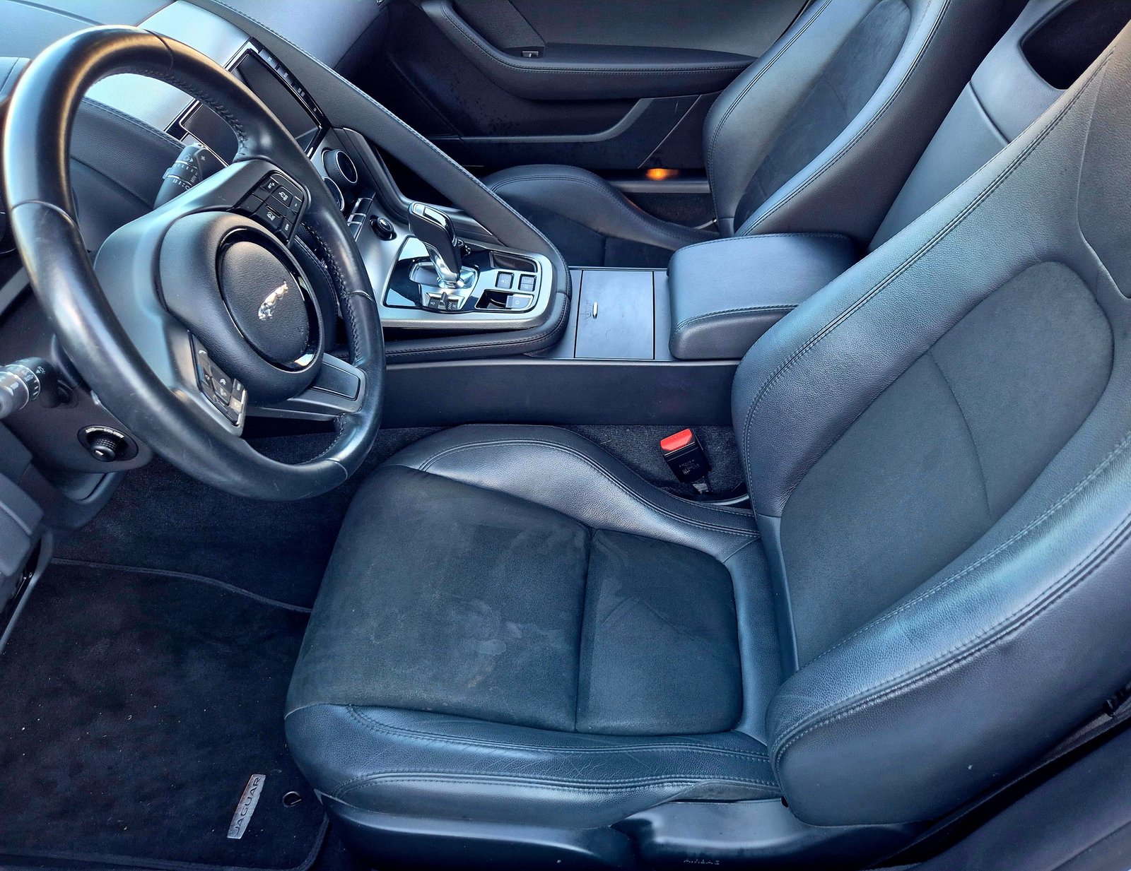 JAGUAR F-Type Coupé 3.0 V6, Petrol, Second hand / Used, Automatic - 4