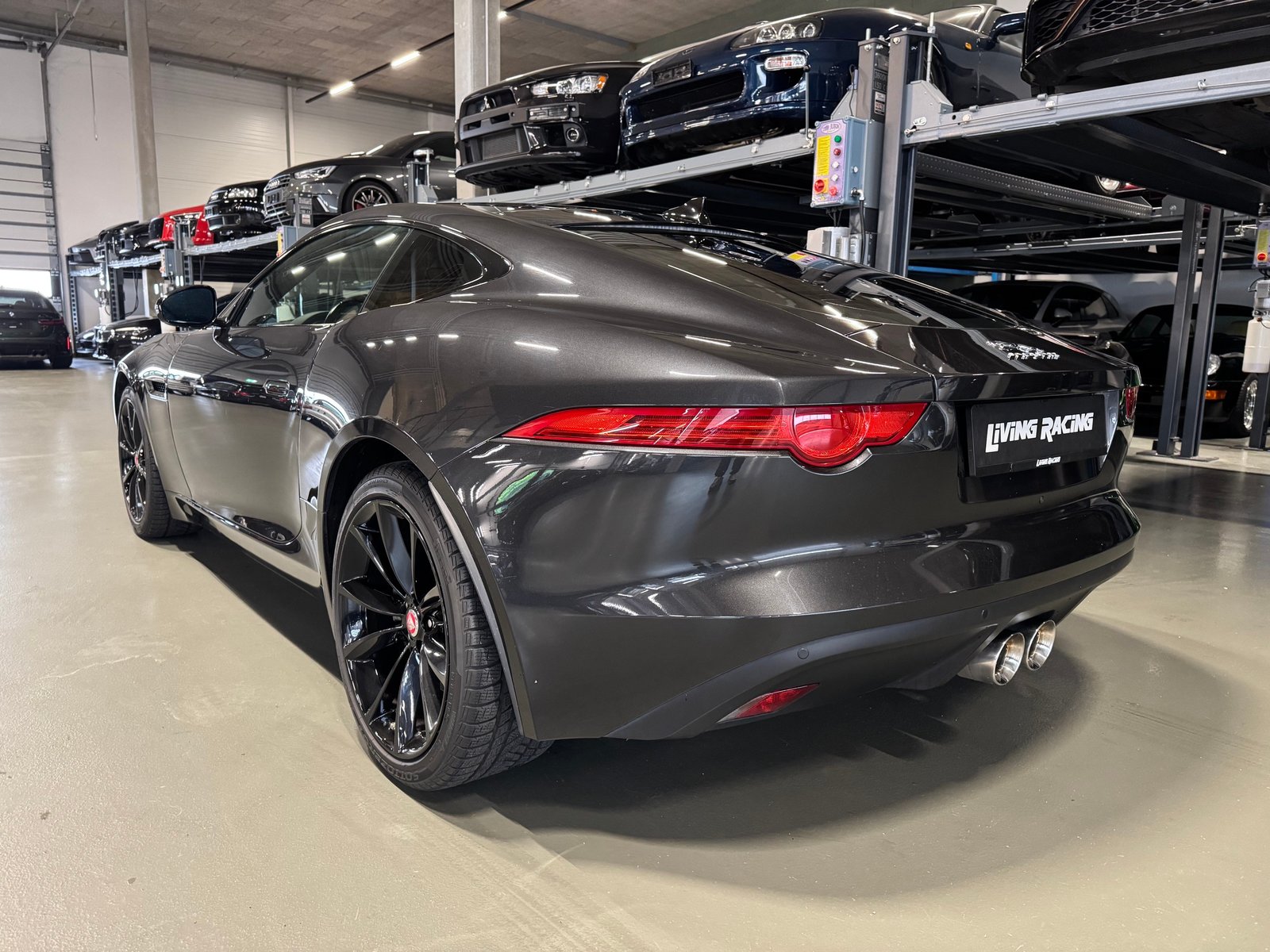 JAGUAR F-Type Coupé 3.0 V6 S/C, Petrol, Second hand / Used, Automatic - 3