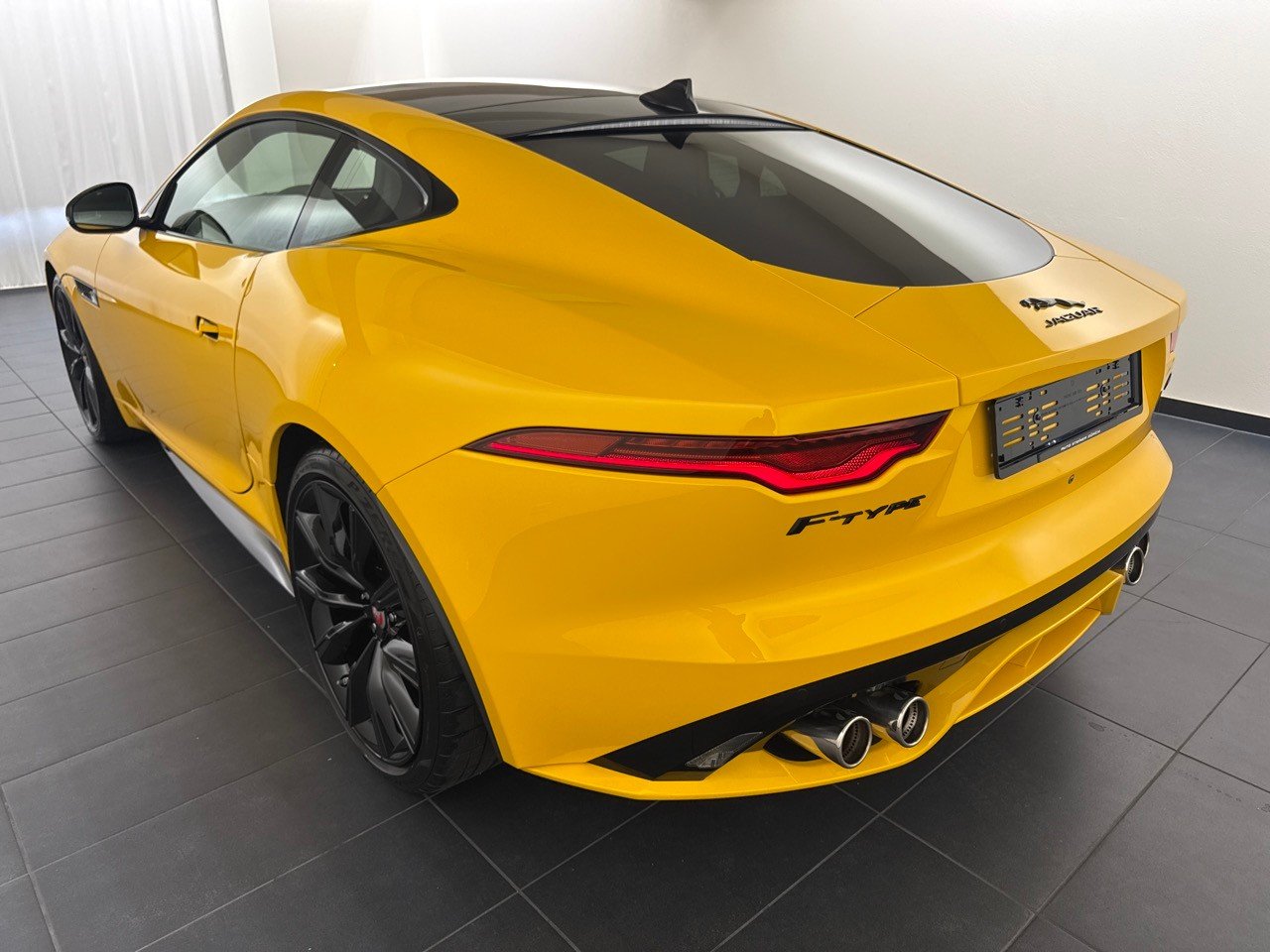 JAGUAR F-Type 5.0 V8 R75 AWD, Benzina, Occasioni / Usate, Automatico - 2