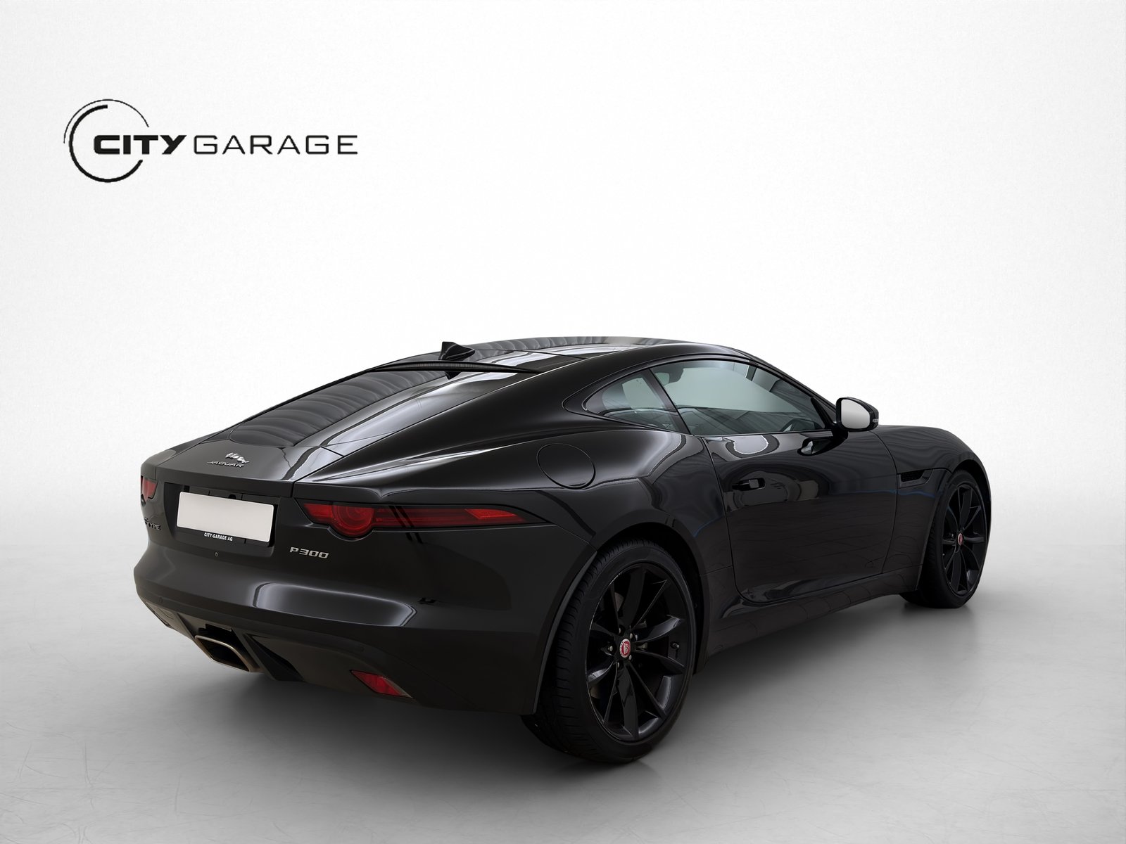 JAGUAR F-Type Coupé 2.0, Petrol, Second hand / Used, Automatic - 2