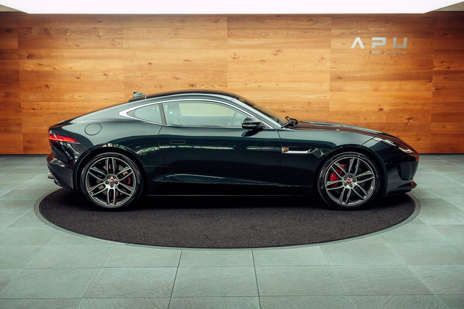 JAGUAR F-Type Coupé R 5.0 V8 S/C, Petrol, Second hand / Used, Automatic - 2