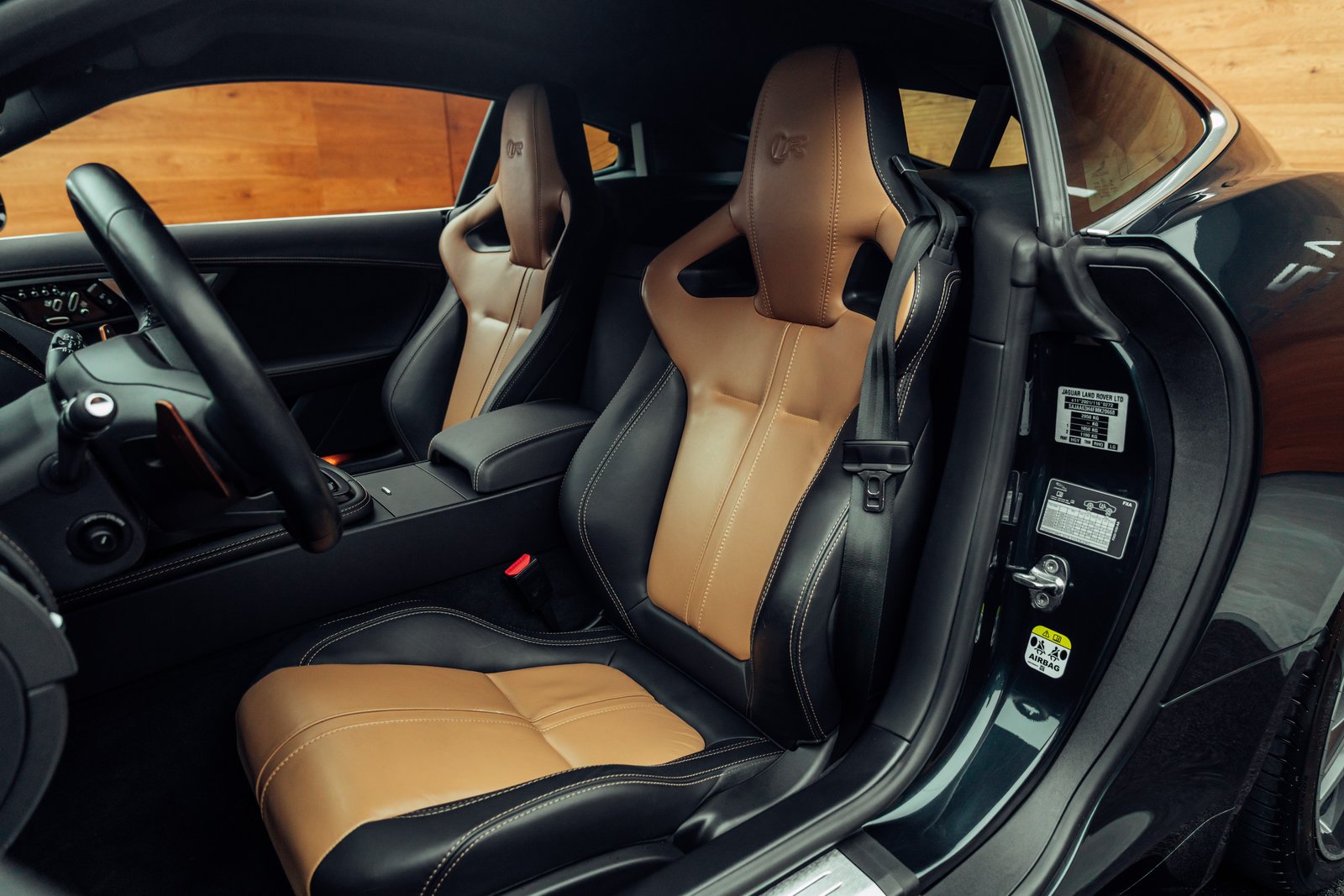 JAGUAR F-Type Coupé R 5.0 V8 S/C, Petrol, Second hand / Used, Automatic - 7