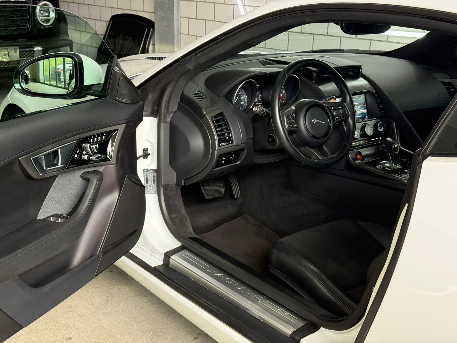 JAGUAR F-Type Coupé S 3.0 V6 S/C, Benzin, Occasion / Gebraucht, Automatik - 5