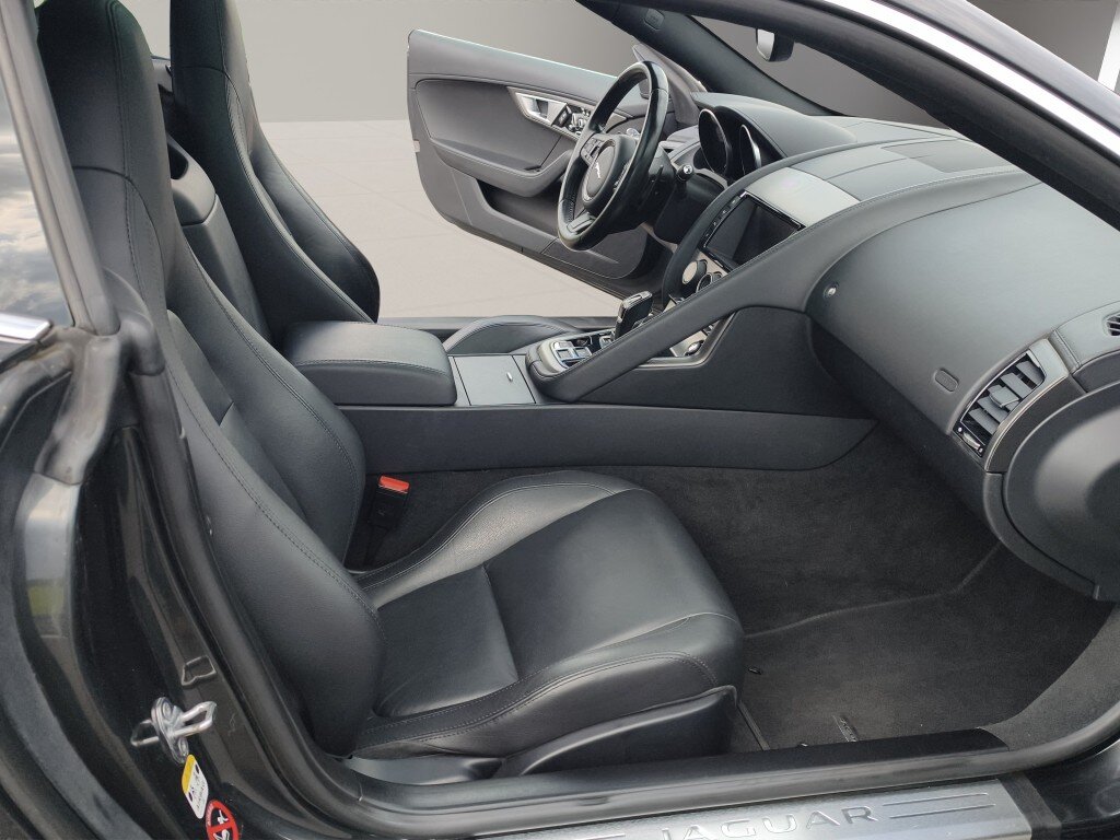 JAGUAR F-Type Coupé 3.0 V6, Essence, Occasion / Utilisé, Automatique - 7