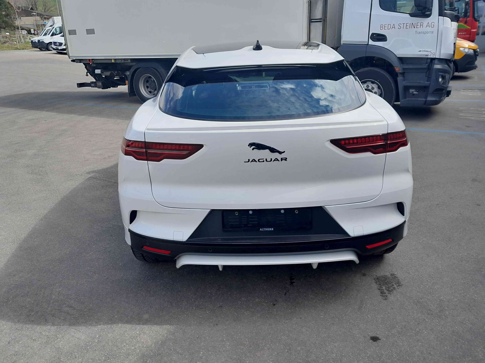 JAGUAR I-Pace EV400 R-Dynamic SE AWD, Elektro, Occasion / Gebraucht, Automatik - 3