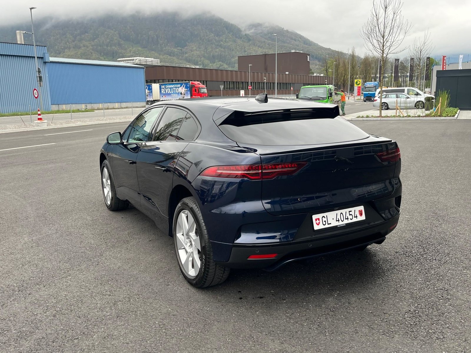 JAGUAR I-Pace EV400 R-Dynamic SE AWD, Electric, Second hand / Used, Automatic - 3