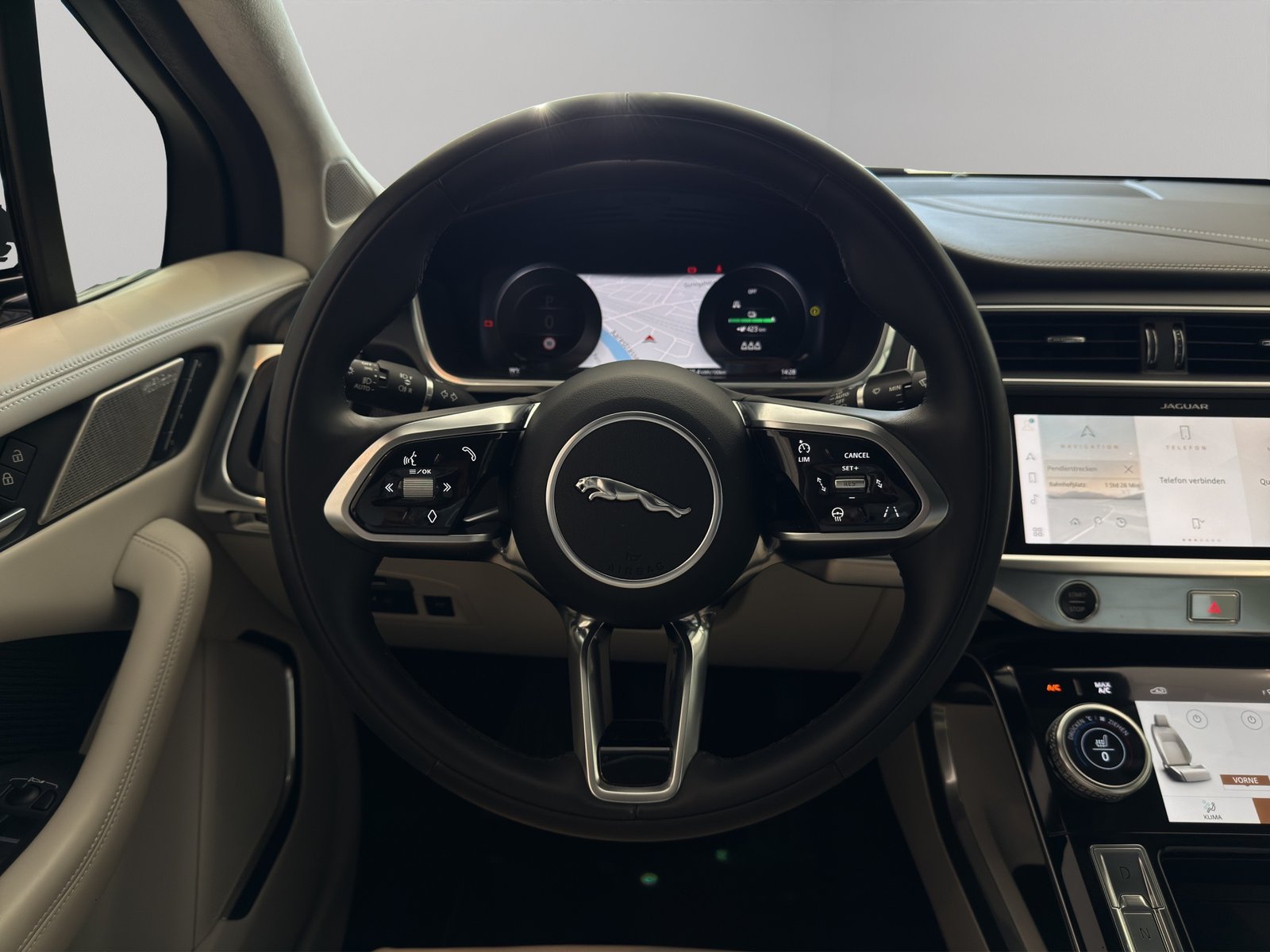 JAGUAR I-Pace EV400 Black AWD, Elektro, Occasion / Gebraucht, Automatik - 6