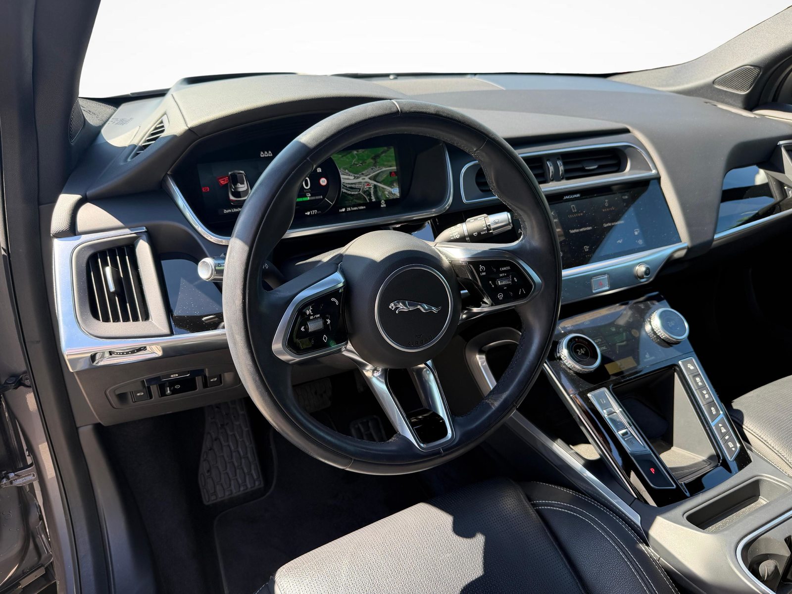 JAGUAR I-Pace EV400 SE AWD, Elektro, Occasion / Gebraucht, Automatik - 2