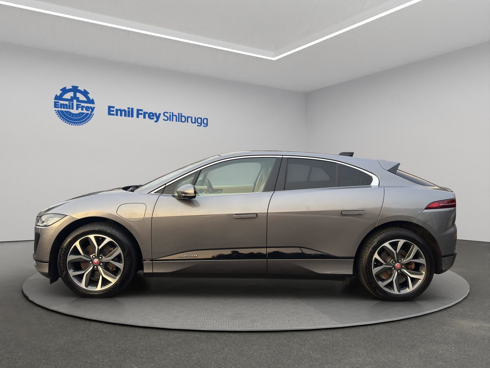 JAGUAR I-Pace EV400 SE AWD, Électrique, Occasion / Utilisé, Automatique - 6