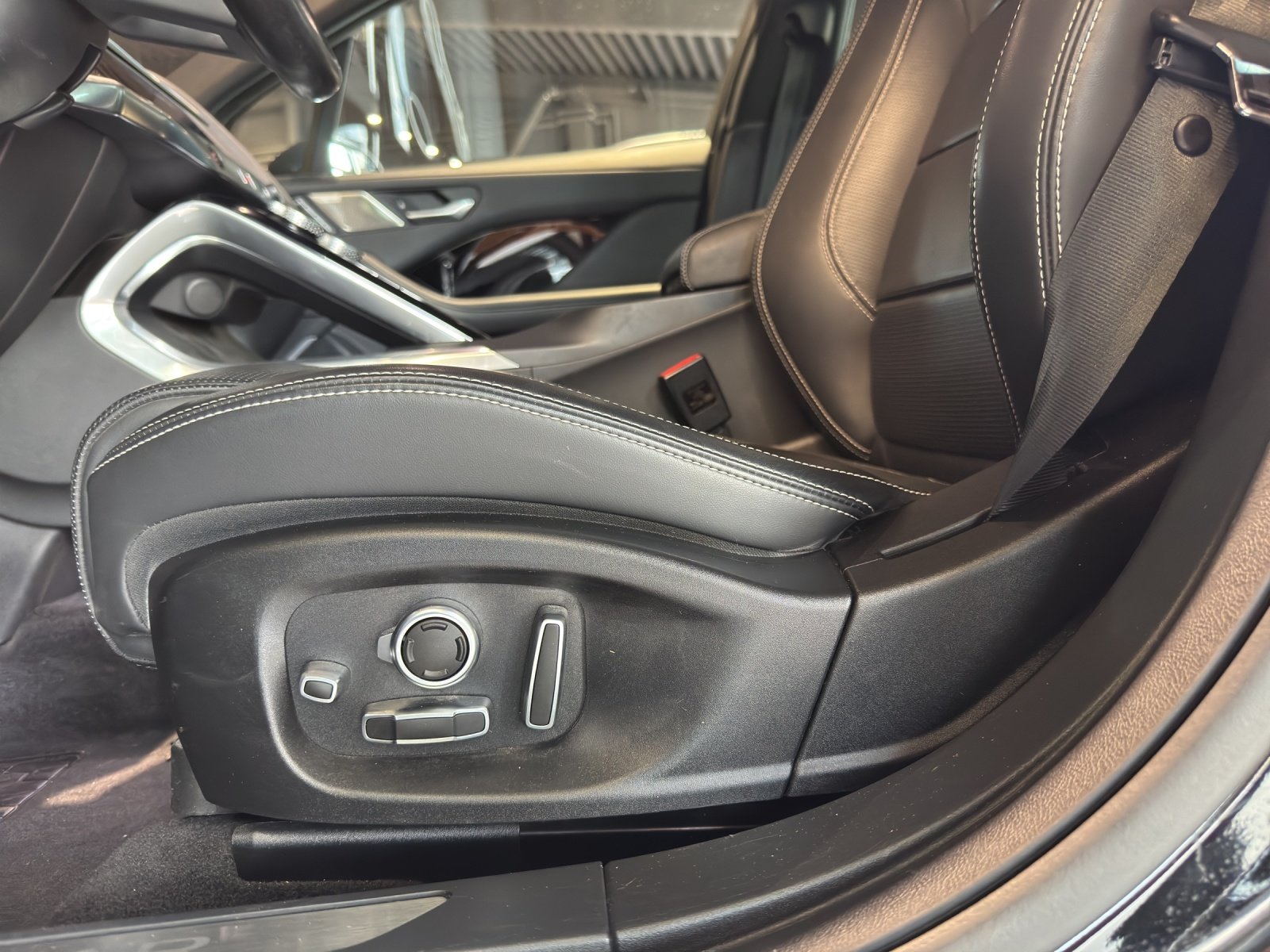 JAGUAR I-Pace EV400 HSE AWD, Elektro, Occasion / Gebraucht, Automatik - 6