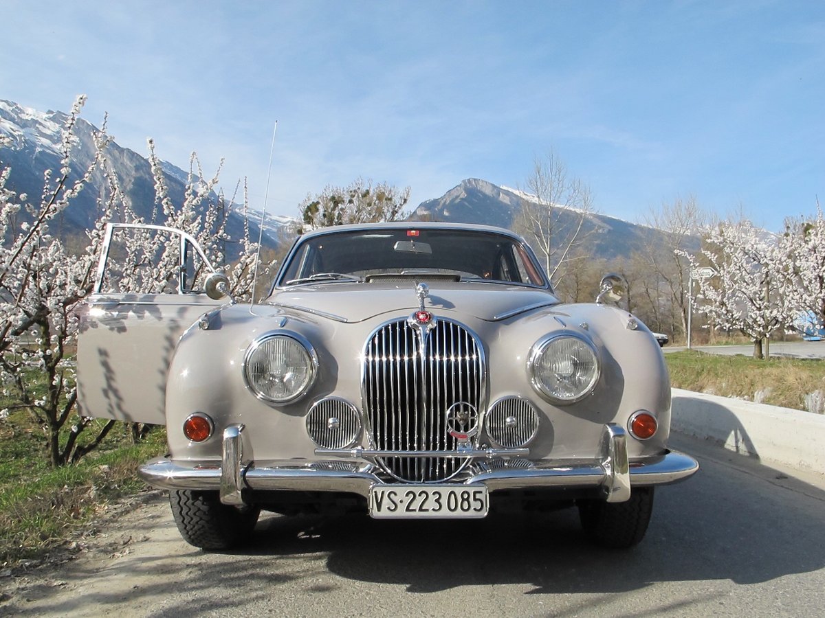 JAGUAR 240 MKII