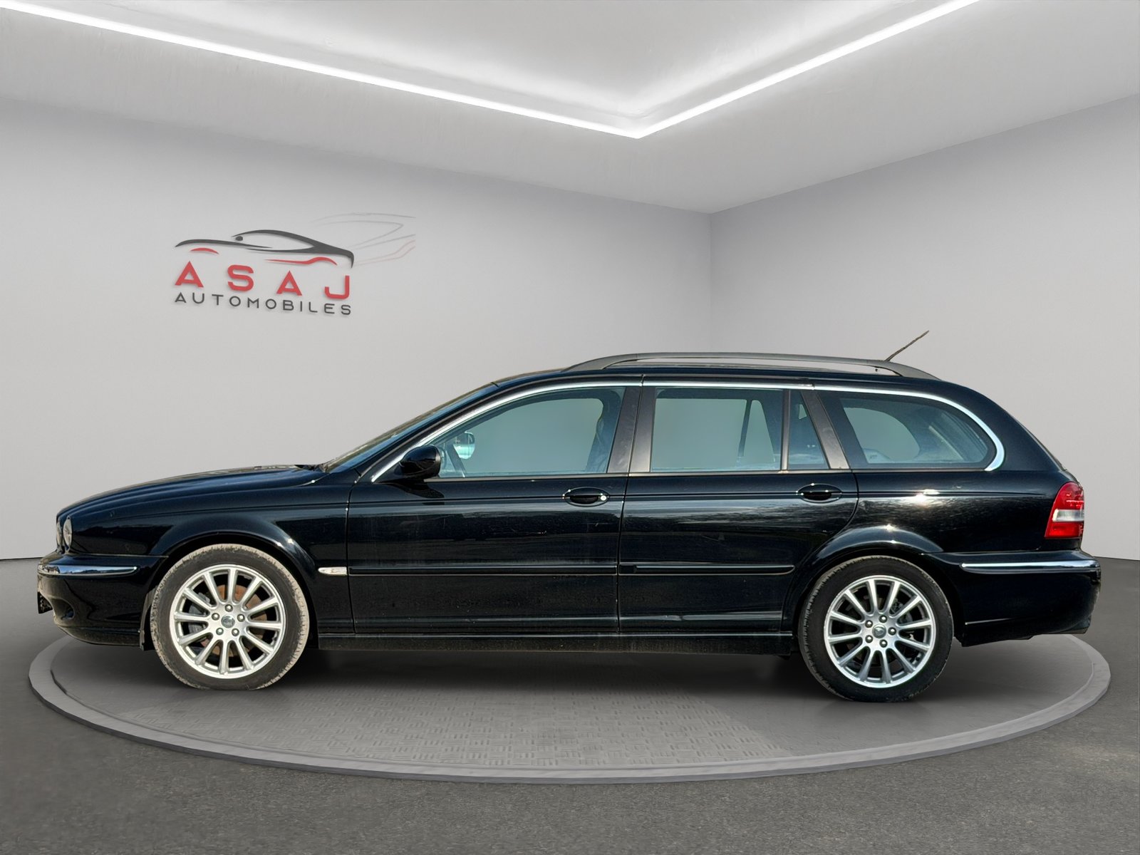 JAGUAR X-Type Estate 3.0 V6 Traction4 Executive, Benzin, Occasion / Gebraucht, Automatik - 4