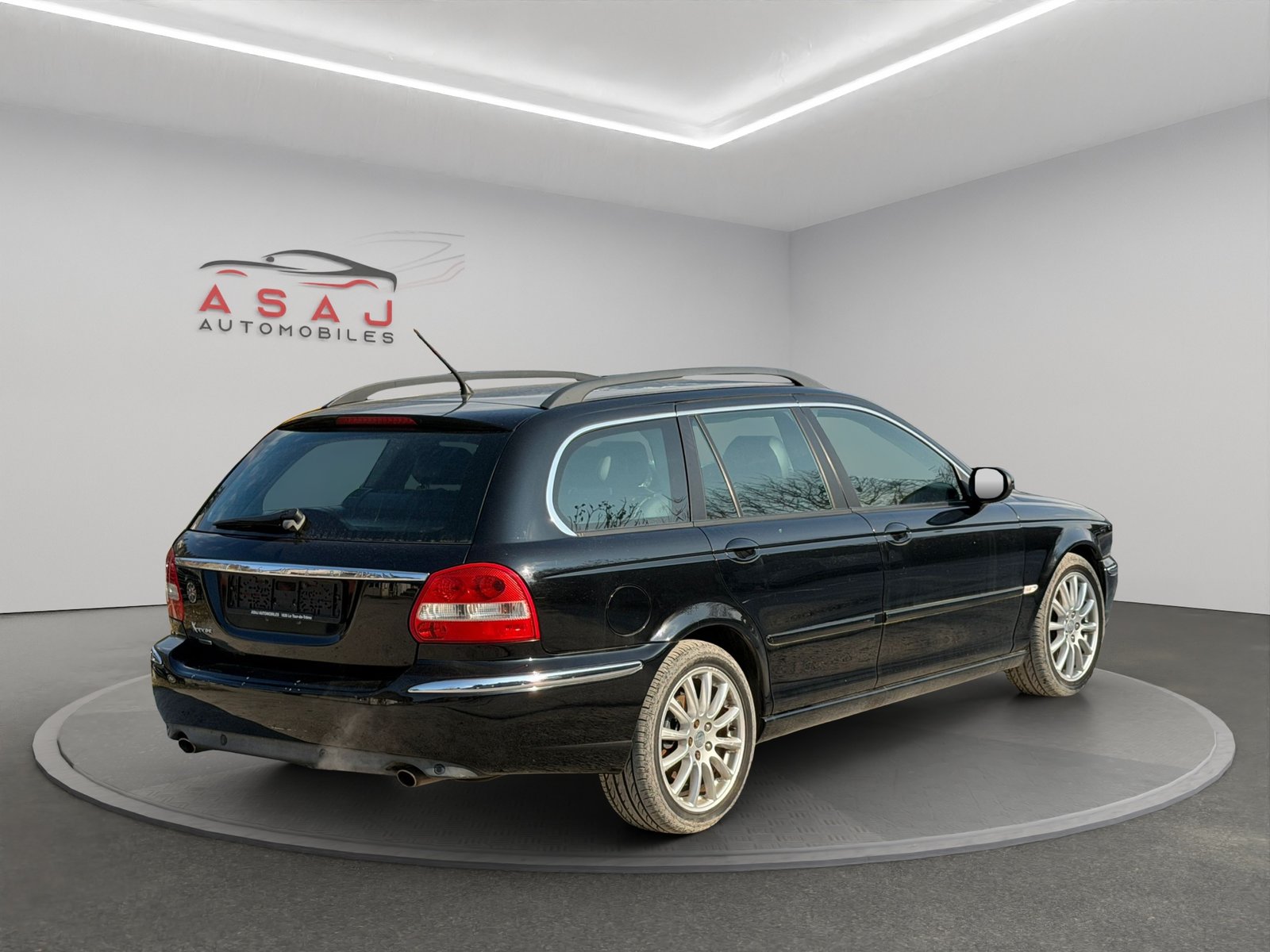 JAGUAR X-Type Estate 3.0 V6 Traction4 Executive, Benzin, Occasion / Gebraucht, Automatik - 7