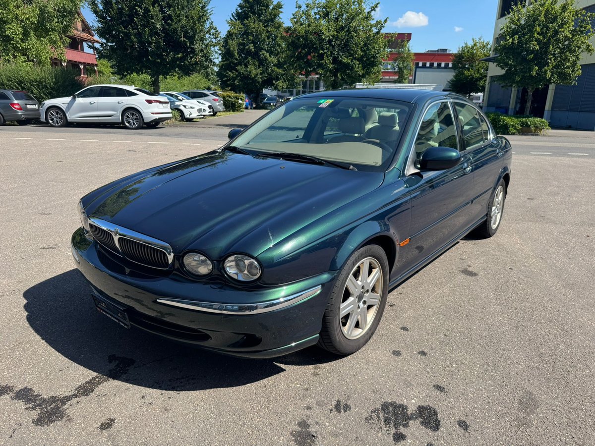 JAGUAR X-Type 3.0 V6 Traction4 Executive, Benzin, Occasion / Gebraucht, Handschaltung - 2