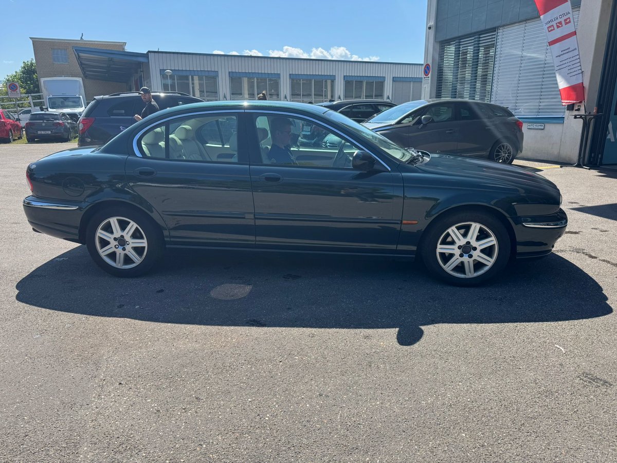 JAGUAR X-Type 3.0 V6 Traction4 Executive, Benzin, Occasion / Gebraucht, Handschaltung - 4