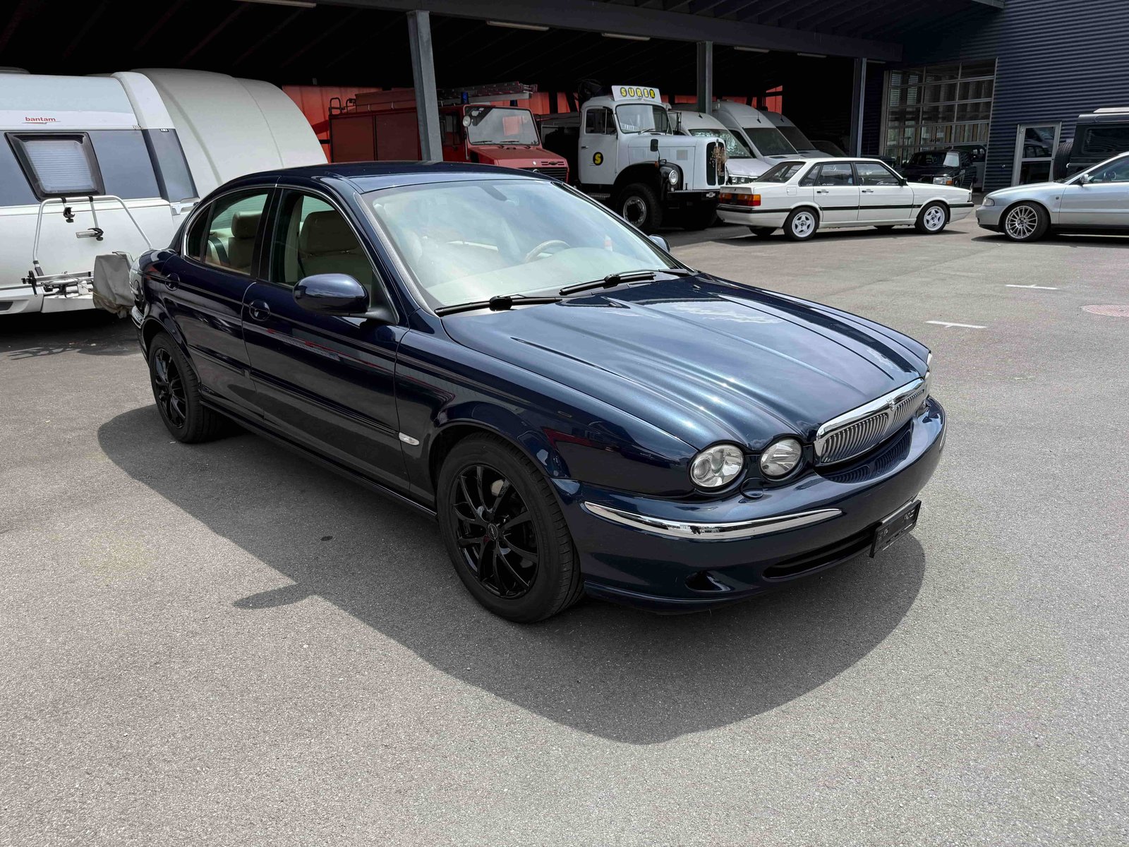 JAGUAR X-Type 2.5 V6 Traction4 Celebration, Benzin, Occasion / Gebraucht, Handschaltung - 3