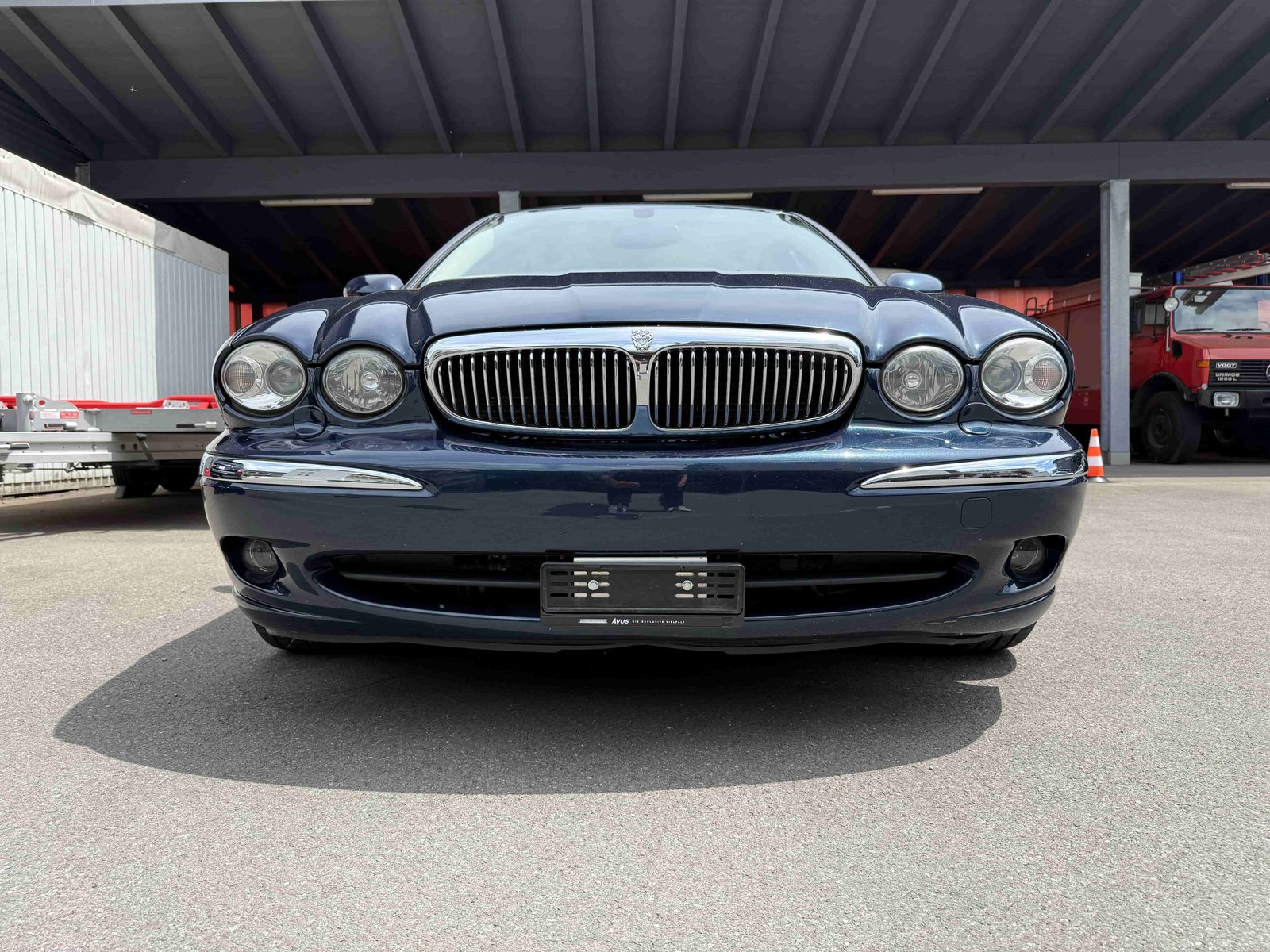 JAGUAR X-Type 2.5 V6 Traction4 Celebration, Benzin, Occasion / Gebraucht, Handschaltung - 4