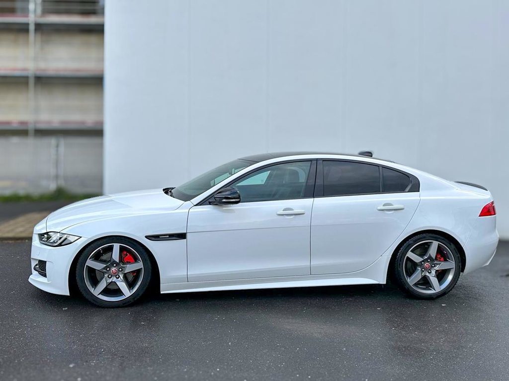 JAGUAR XE 2.0 T 250 R-Sport